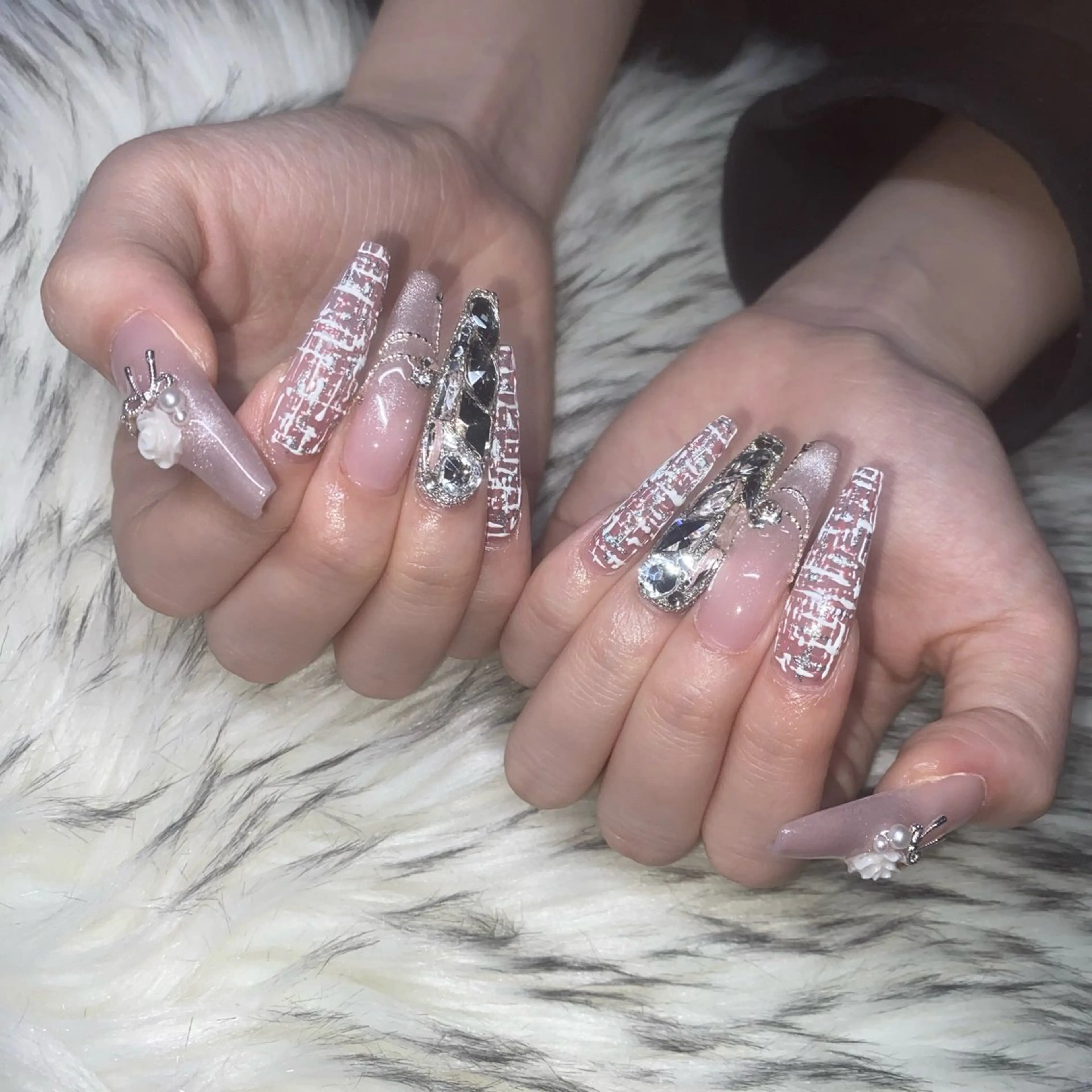 ネイル ハンドネイル la vie  Luire所属・la vie Luire ｱｽｶのネイルデザイン