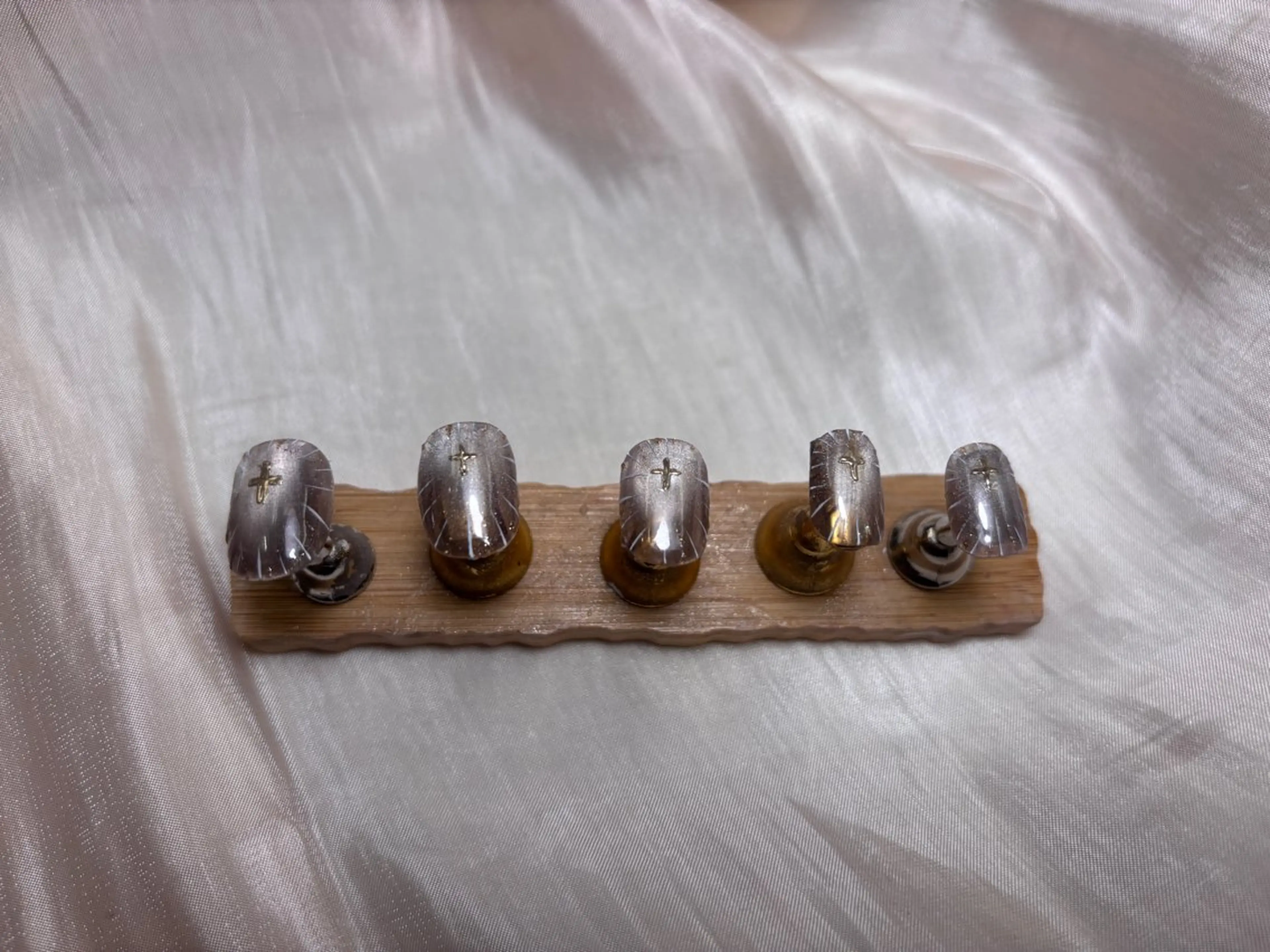 ネイル ハンドネイル キン グミのネイルデザイン