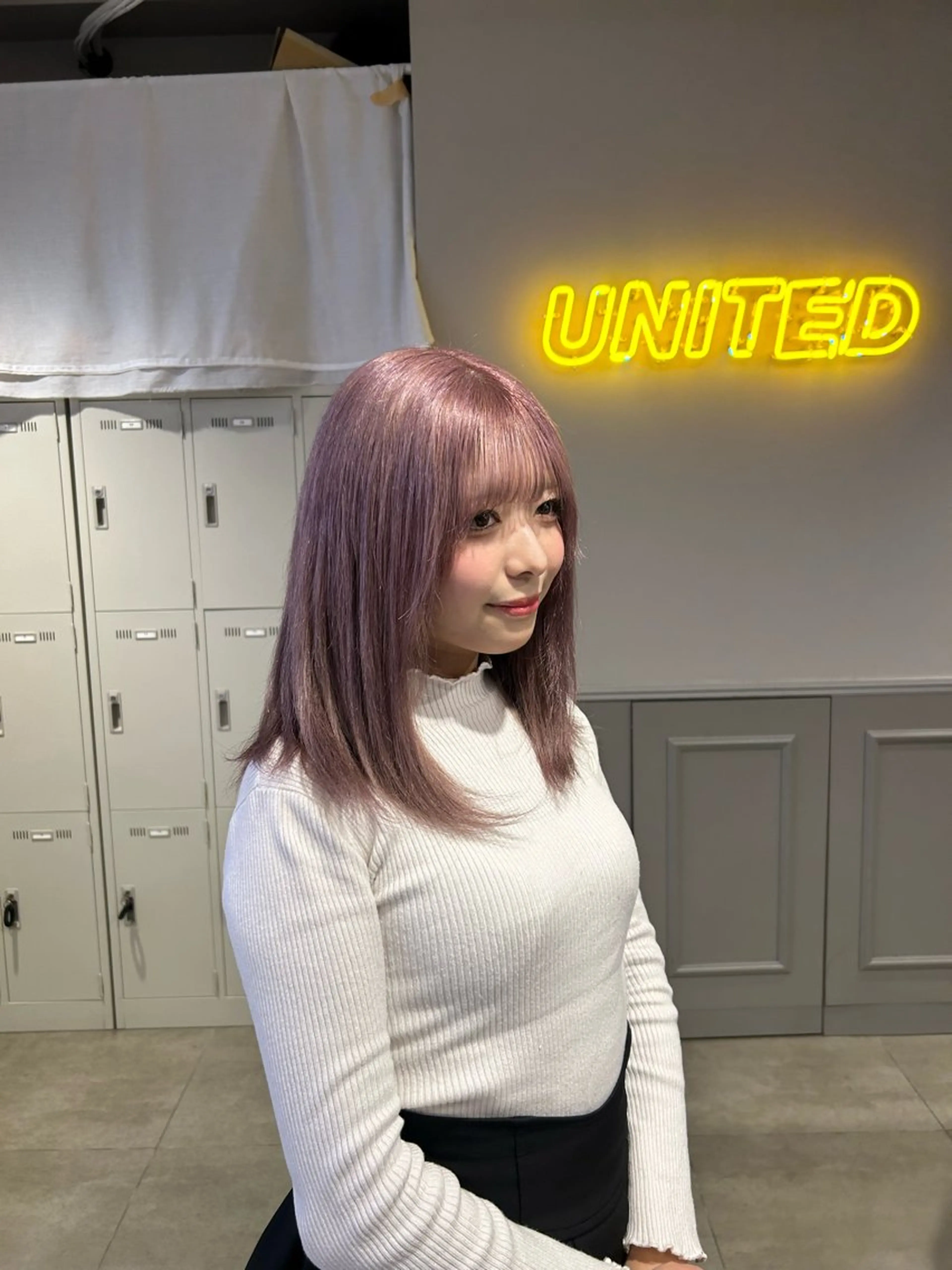 セミロング カラー ヘアカラー ヘアセット 韓国/トレンド レイヤー【101】のヘアスタイル