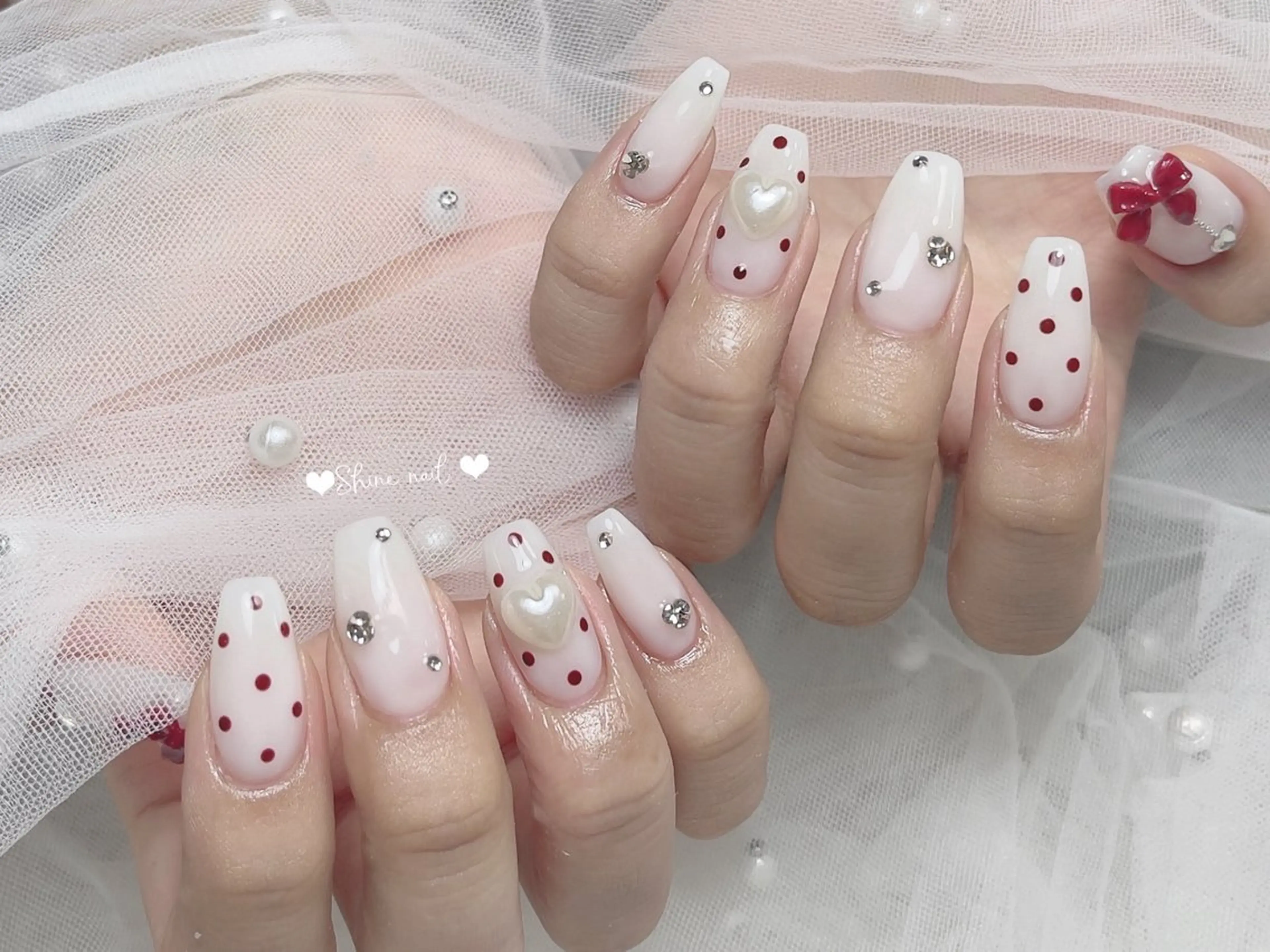 ネイル サイナ🎀 長さだし&デザインのネイルデザイン