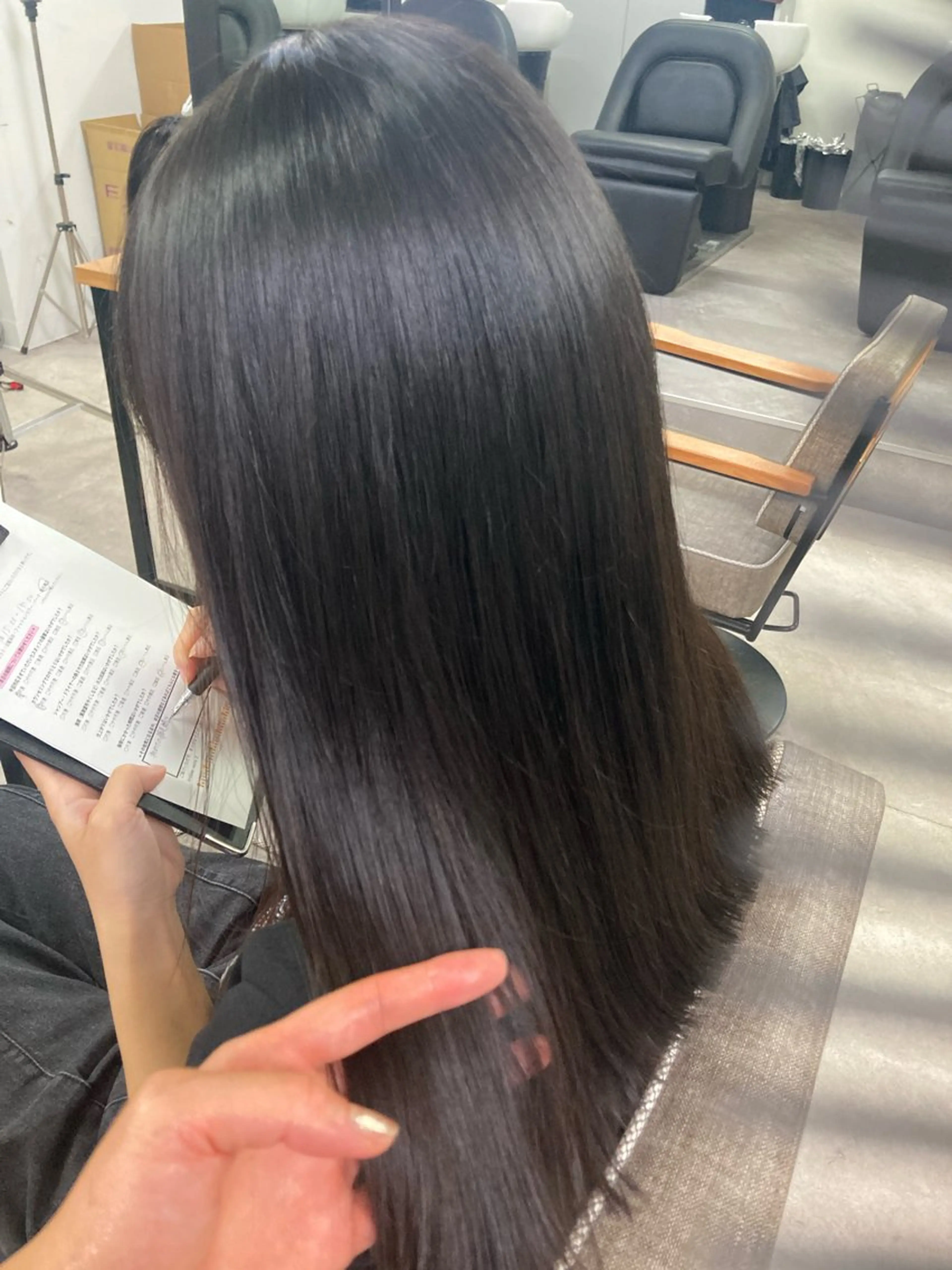 ロング 縮毛矯正 DEARS徳島店所属・髪質改善Dears 藤井のヘアスタイル