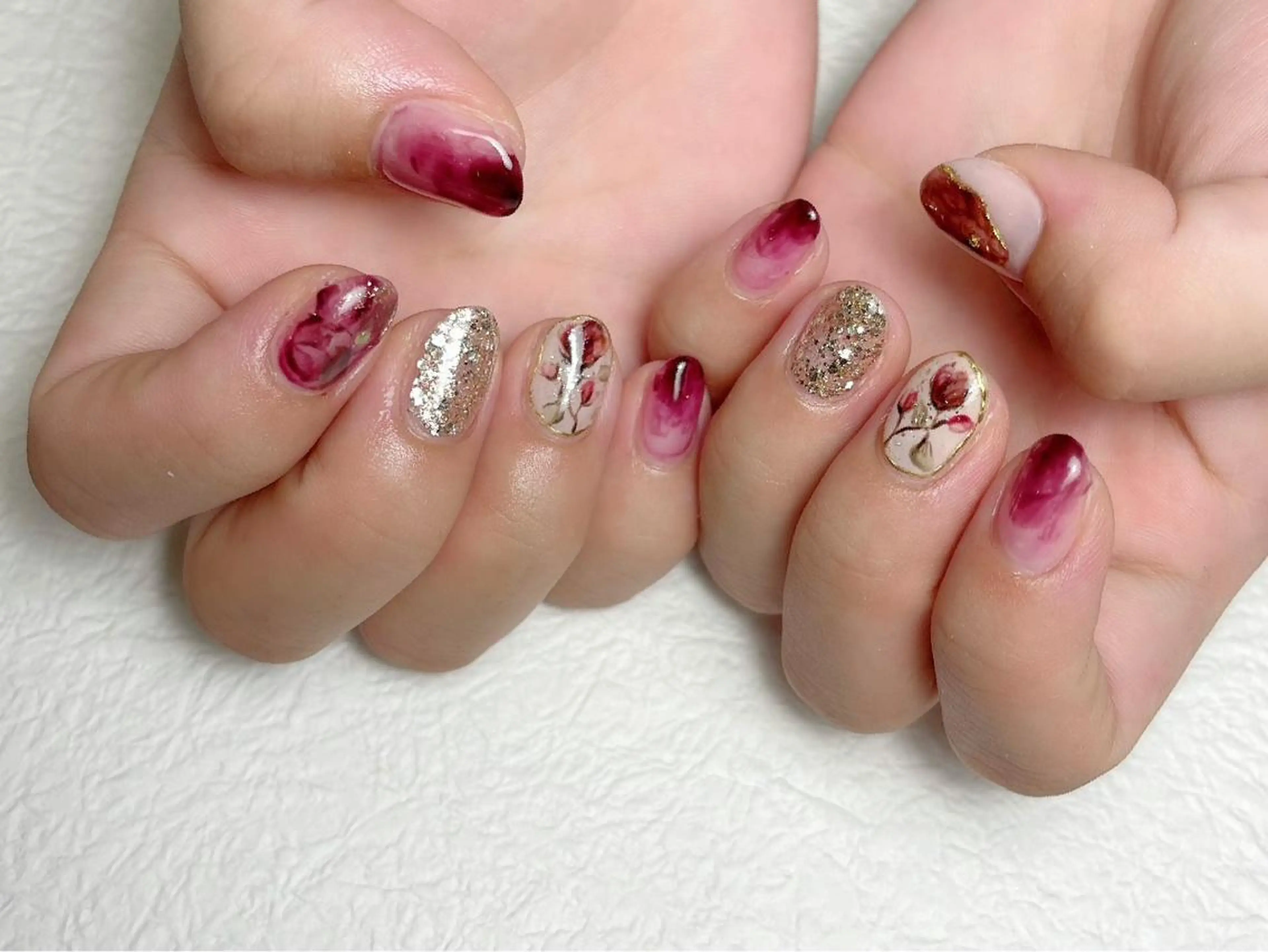 ネイル アートネイル ボルドー フラワーネイル ジェルネイル キラキラネイル Y nail なんば堀江店のネイルデザイン