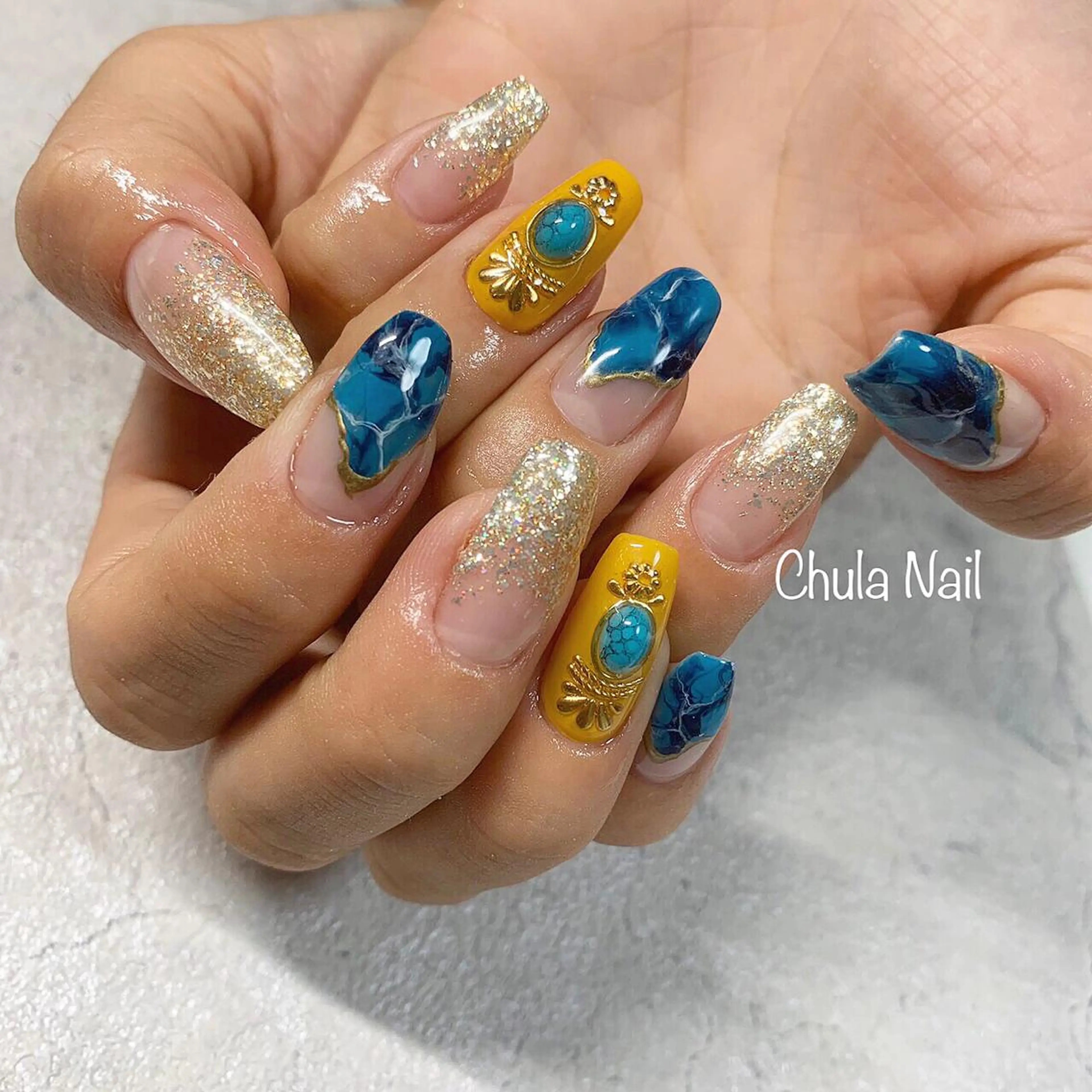 ネイル ハンドネイル ハンドケア ëmma nail_ by chulaのネイルデザイン
