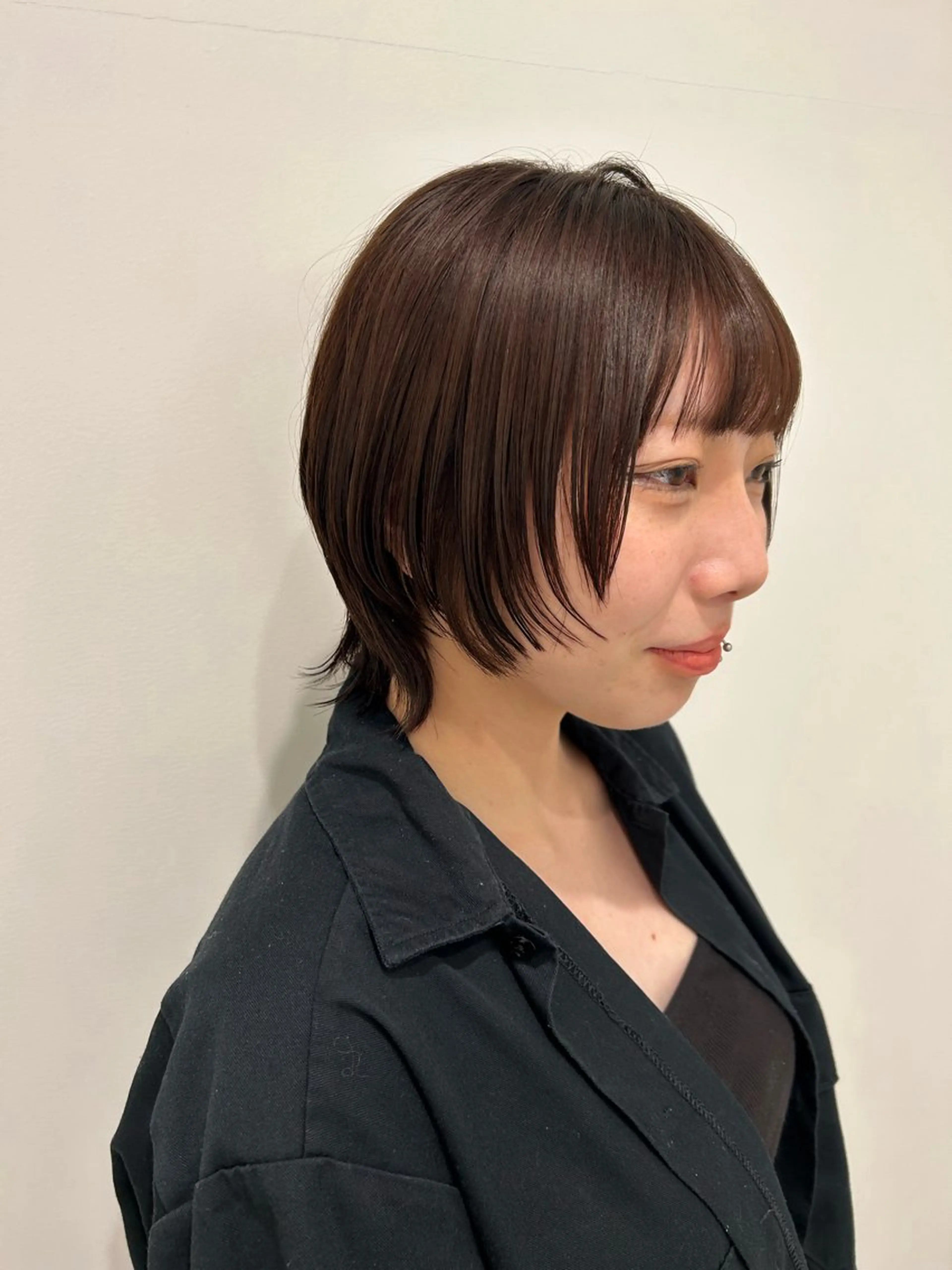 ミディアム レイヤー・ナチュラル RUKUのヘアスタイル