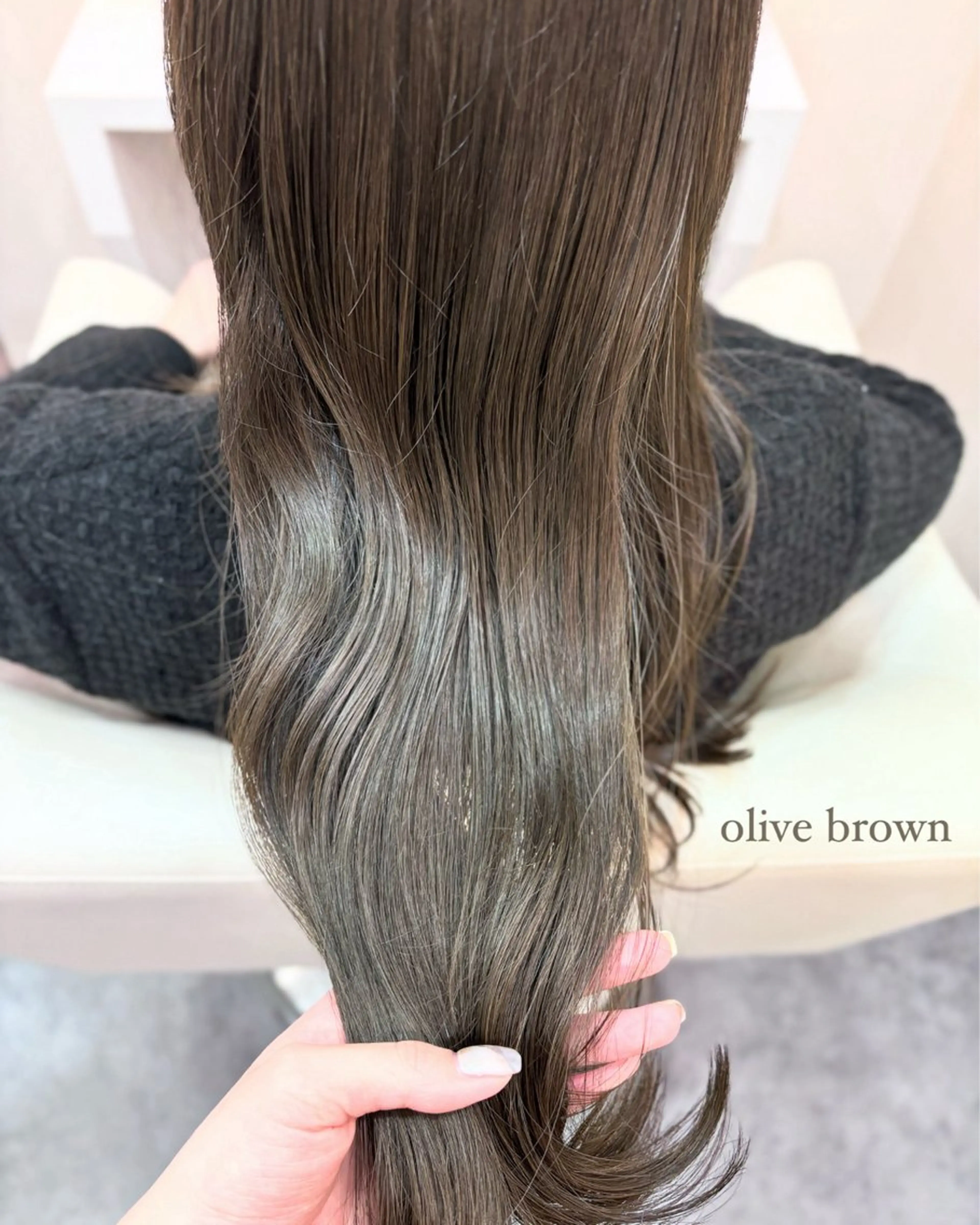 ロング 杉山 夏音のヘアスタイル