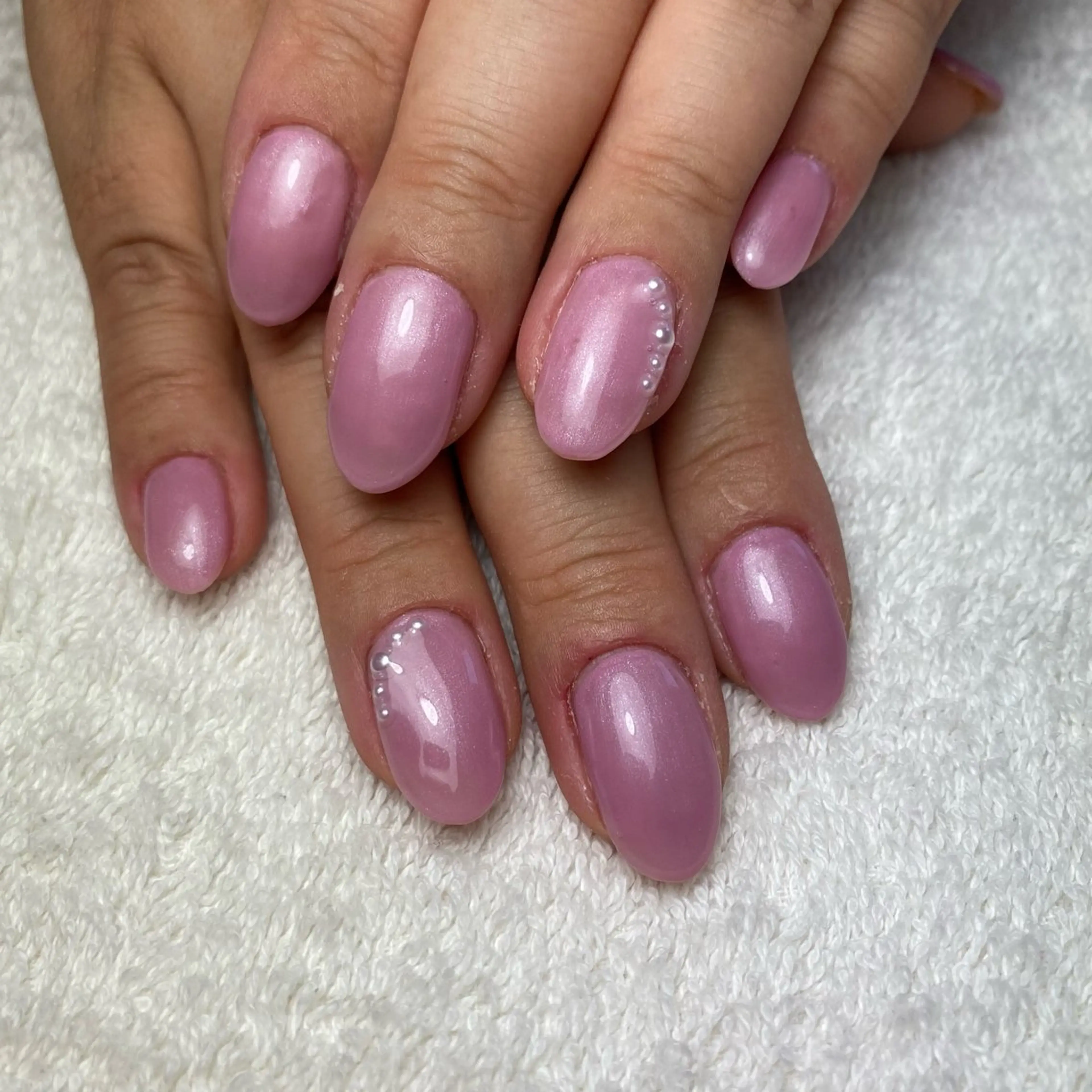 ネイル ワンカラーネイル ピンク シンプルネイル ハンドネイル COCO+所属・COCO +のエステ・リラクイメージ