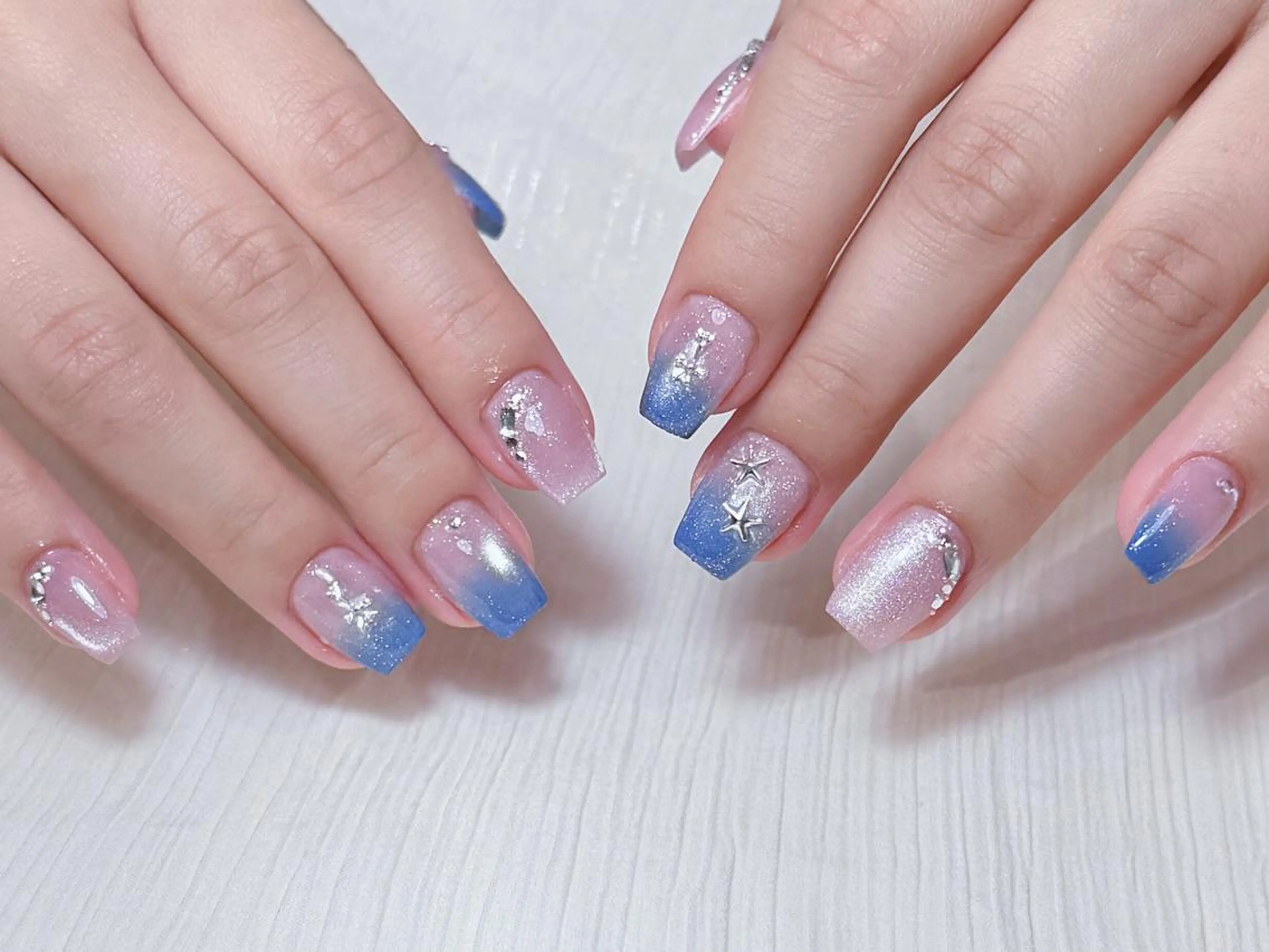 ネイル ハンドネイル ハンドケア Lumina Nail💕のネイルデザイン