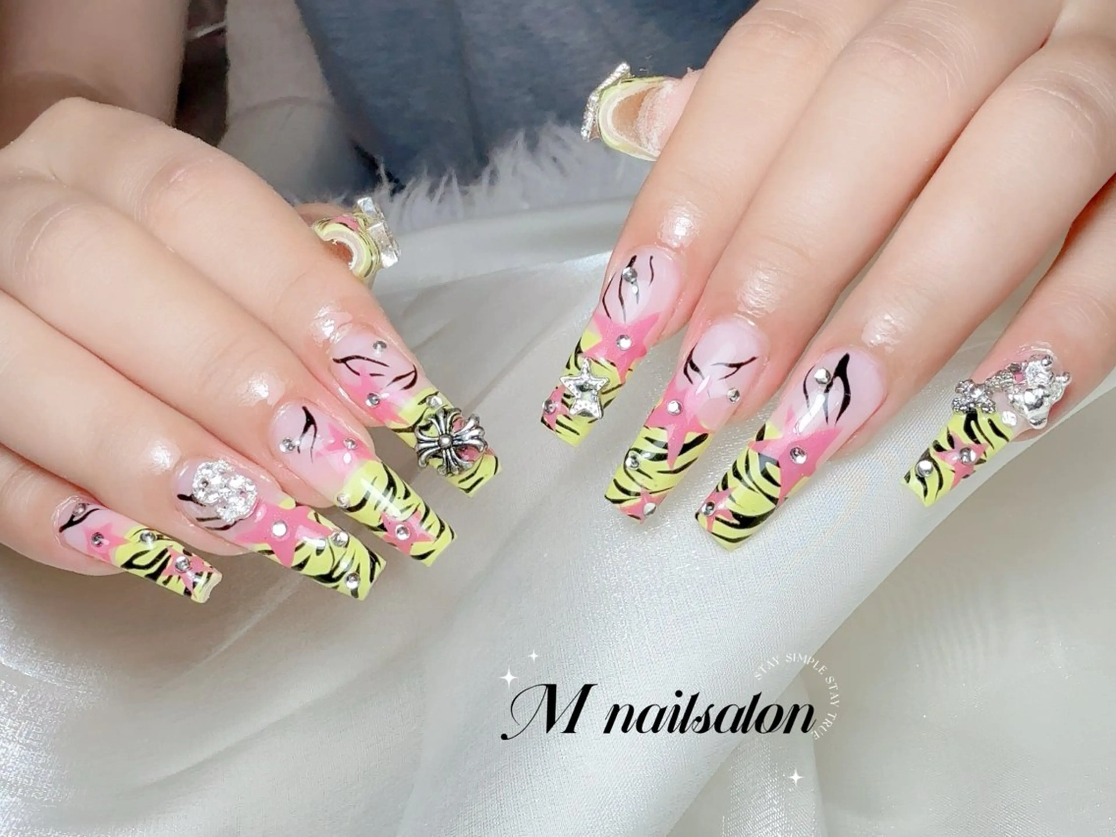 ネイル M🌷nail 長さだし専門店のネイルデザイン