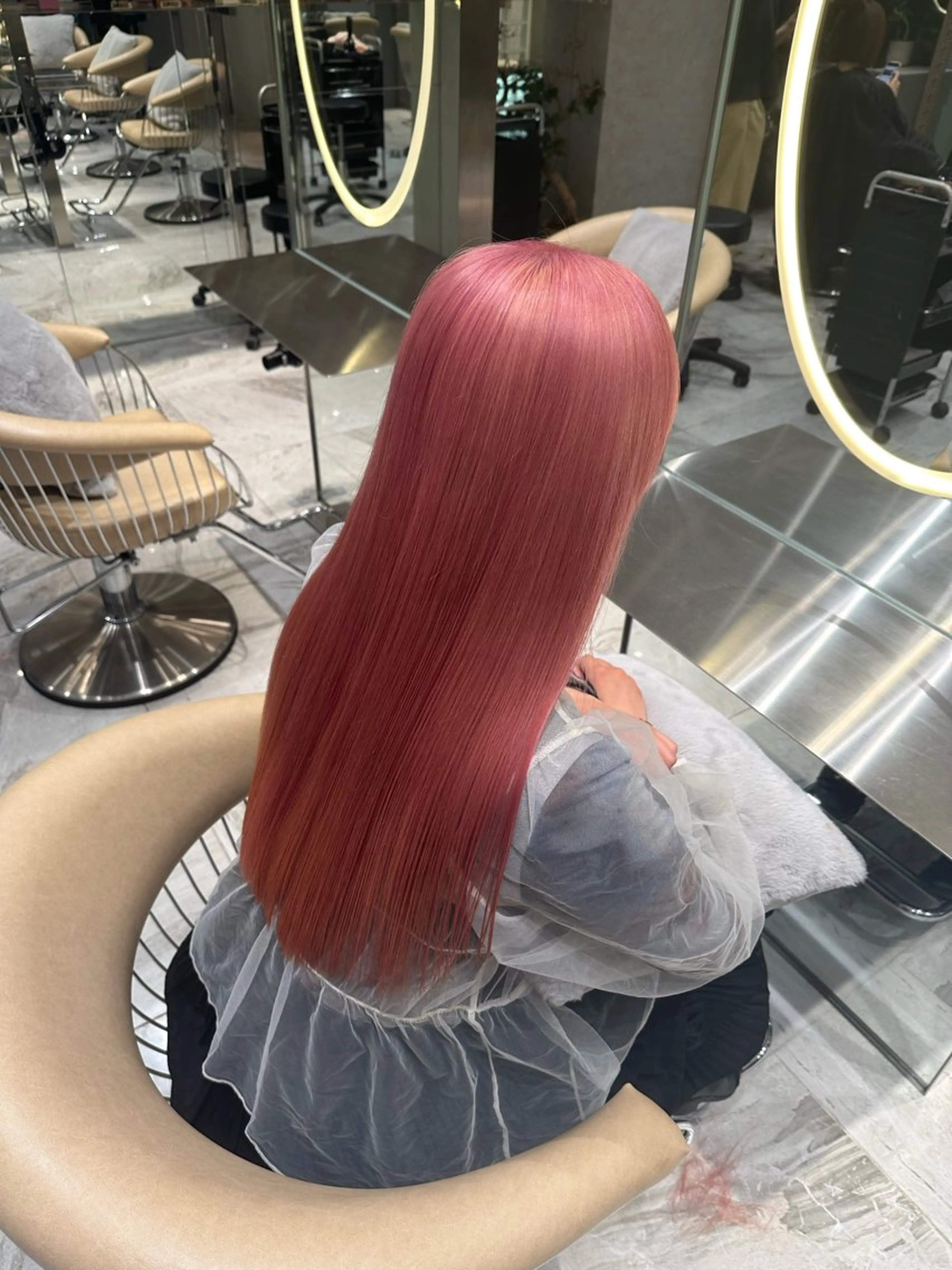 ロング カラー ヘアカラー 透明感カラー shuheiのヘアスタイル