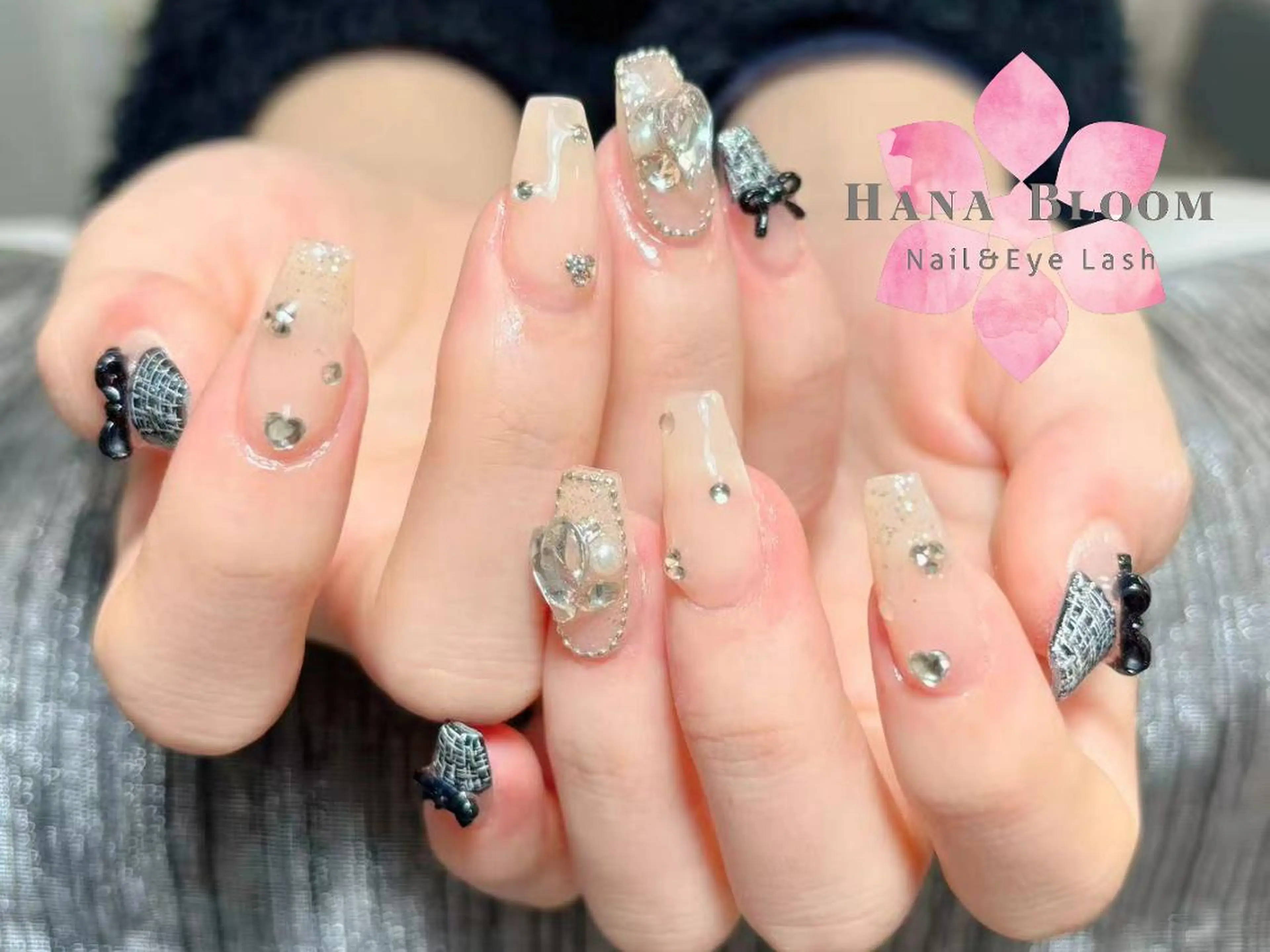 ネイル 長さ出し フレンチネイル ジェルネイル マグネットネイル 持ち込み ハンドネイル ハンドケア Hana Bloom Nail💗YUIのネイルデザイン
