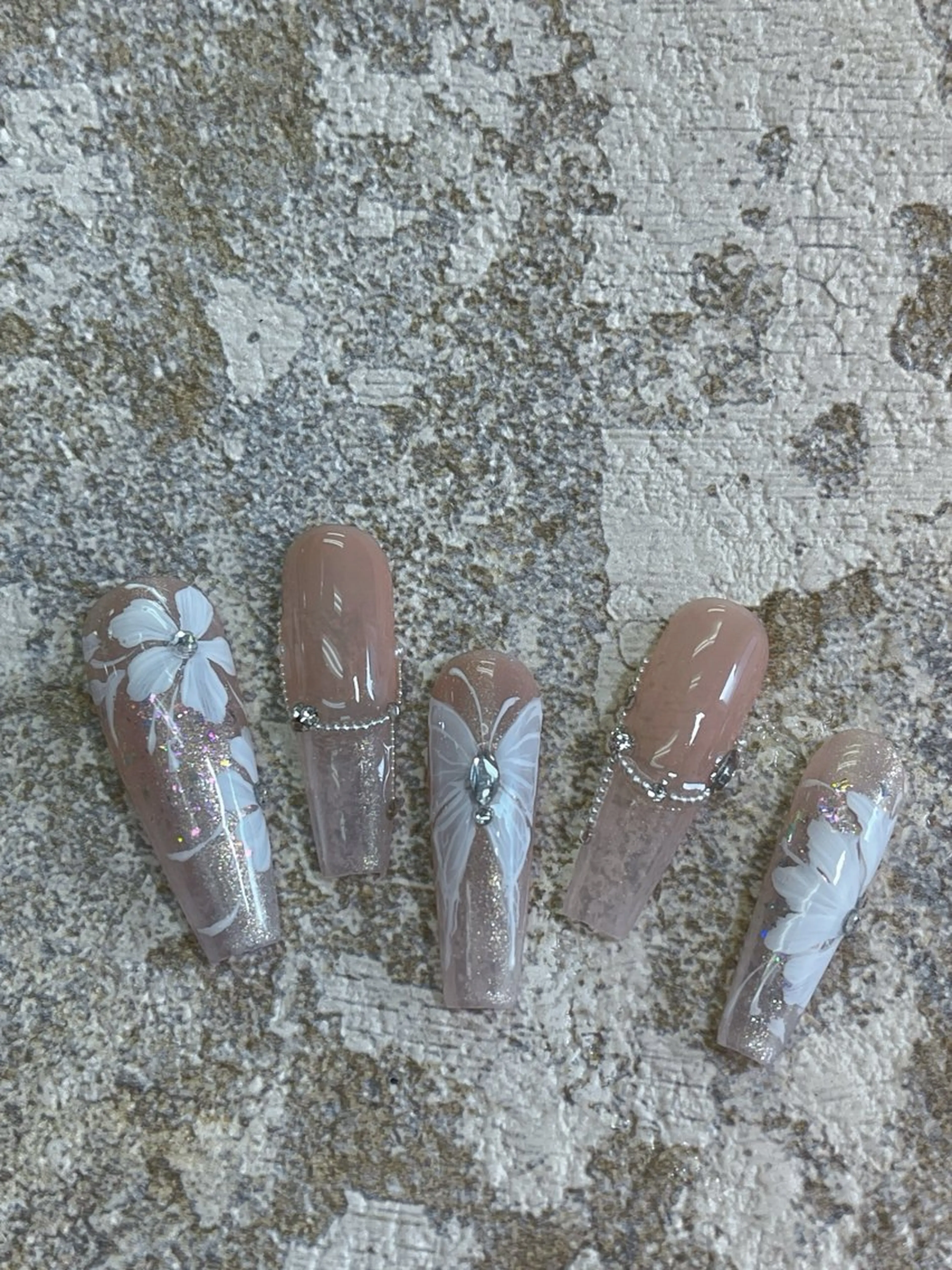 Dea かかのネイルデザイン