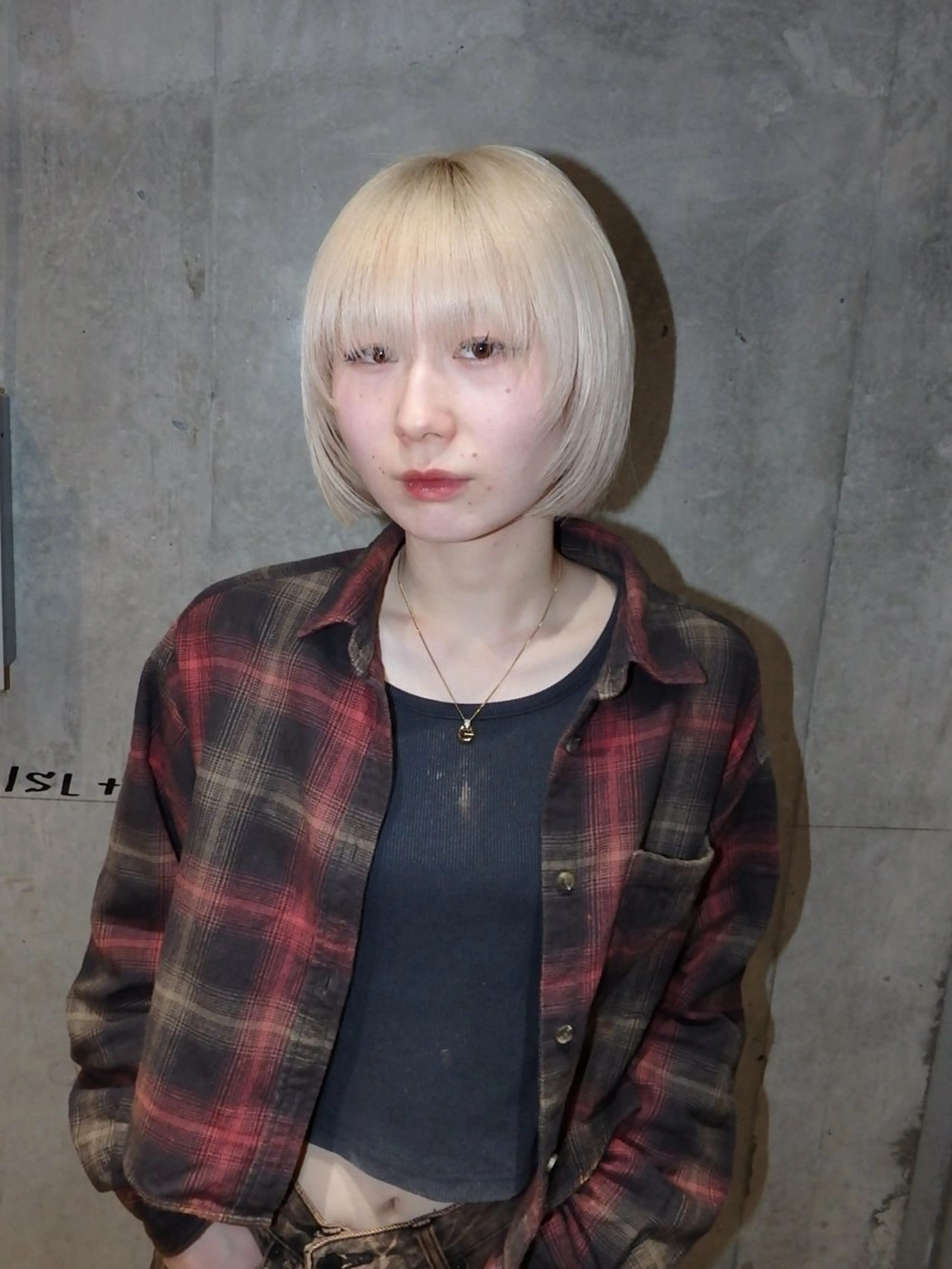 ショート カラー 抜きっぱなしブロンド ブロンド ヘアカラー トリートメント ハイトーン yuseiのヘアスタイル