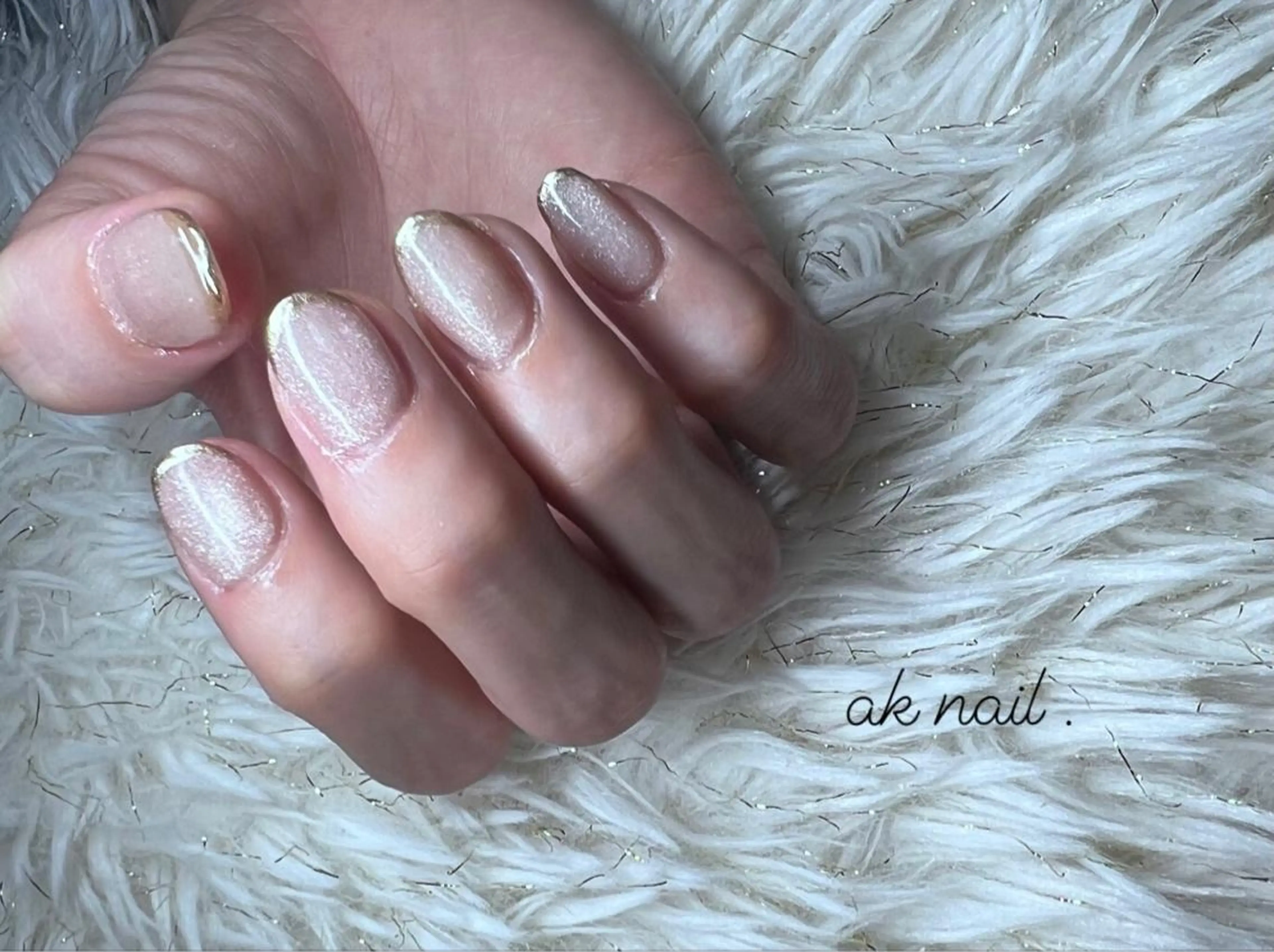 ミディアム ネイル フレンチネイル ミラーネイル ak nail .のネイルデザイン