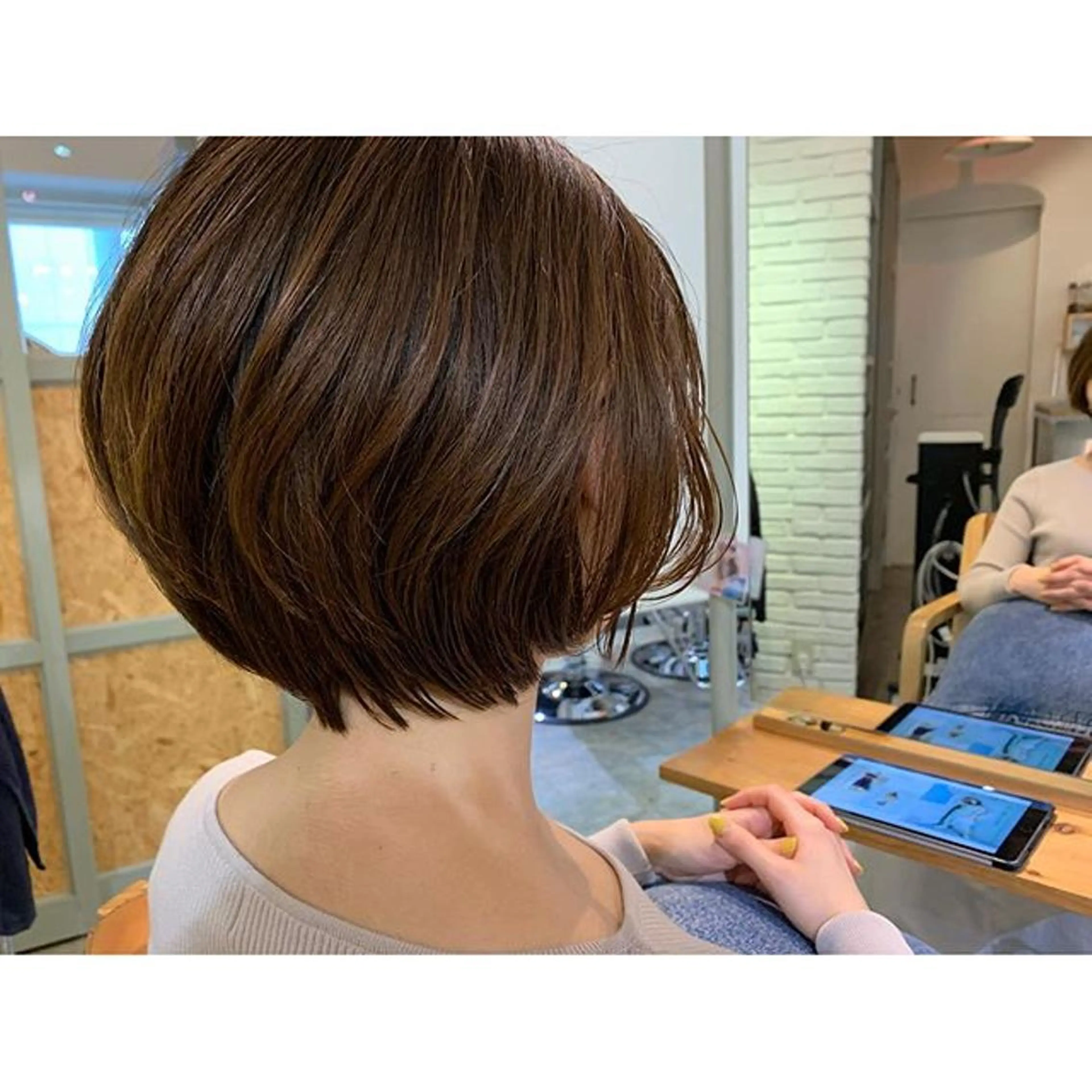 ショート カラー ショートボブ 丸みショート アッシュ アッシュブラウン ベージュカラー newi hauoli札幌駅前のヘアスタイル