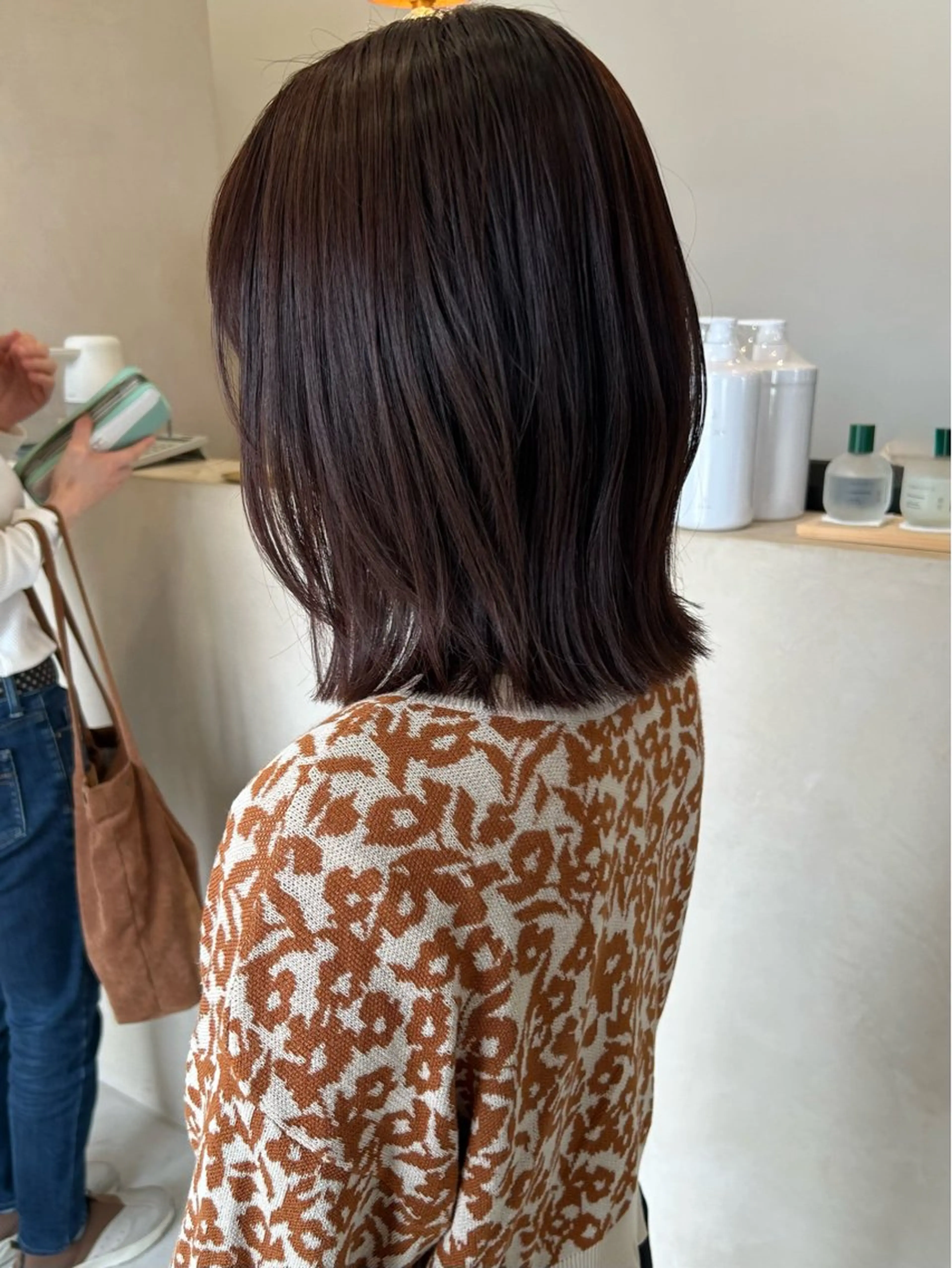 ミディアム カラー レイヤー/韓国ヘア 杉浦結梨のヘアスタイル