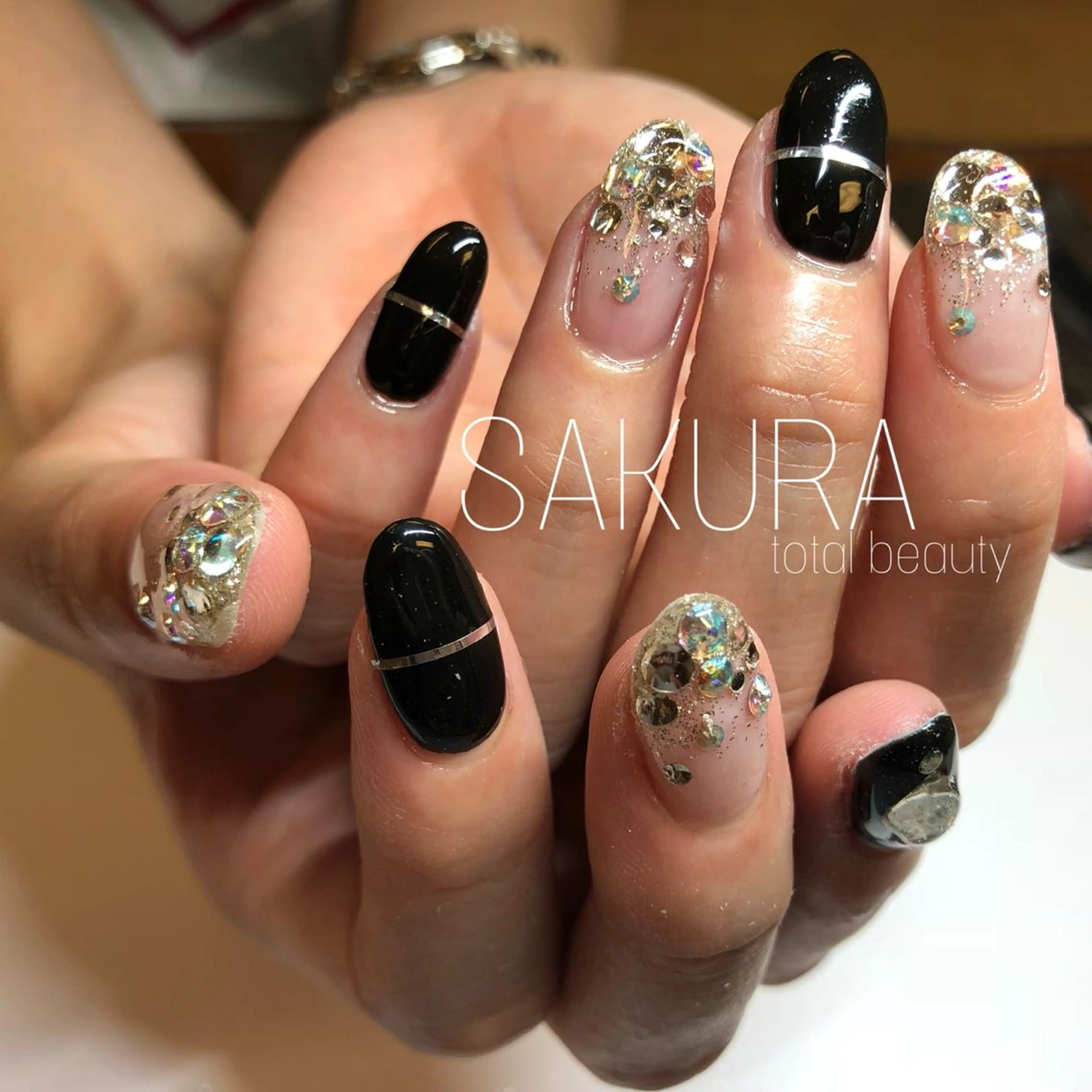 ネイル ハンドネイル フットネイル SAKURA 山野のネイルデザイン