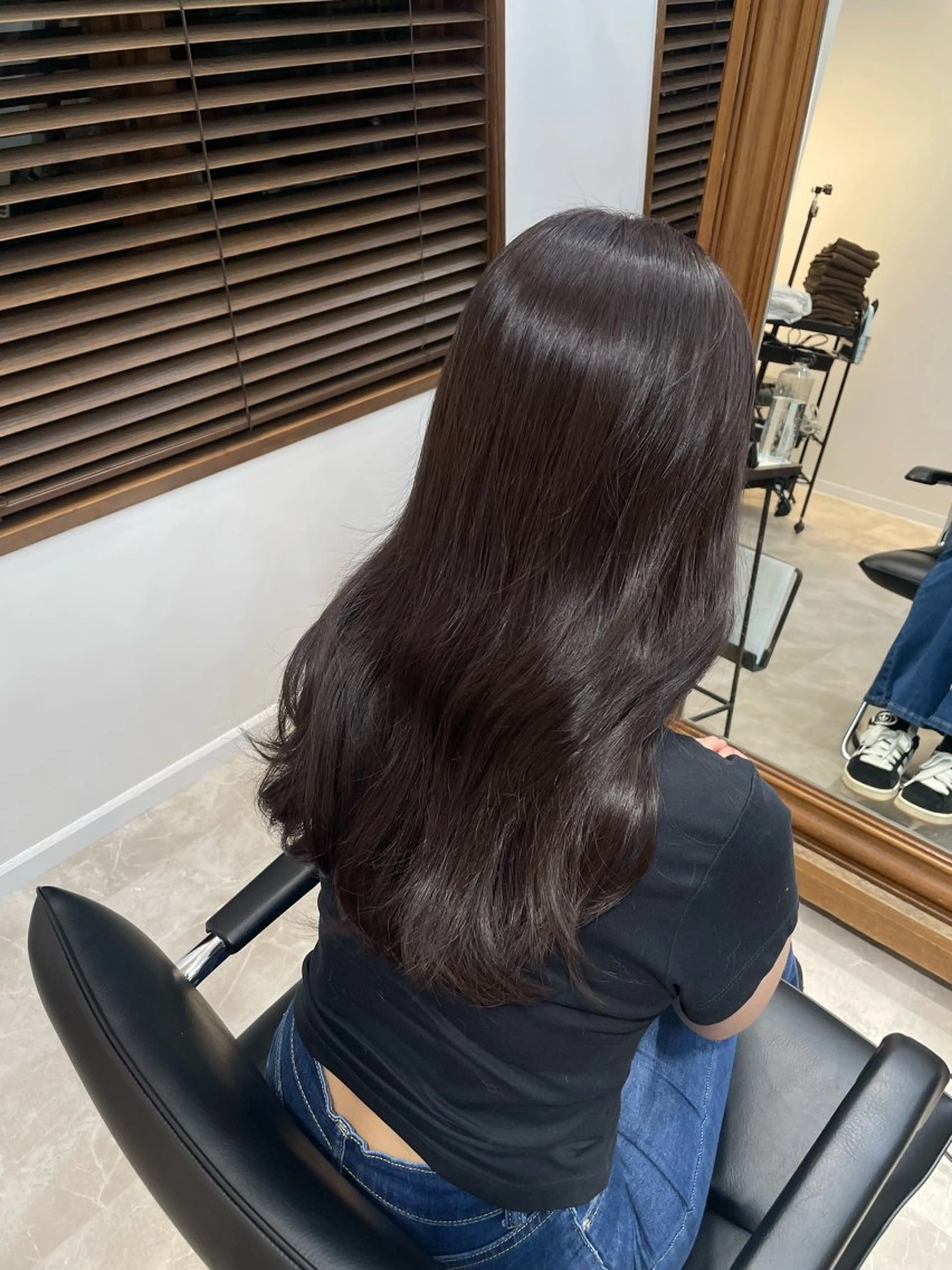 セミロング niuniu所属・萩原 見咲のヘアスタイル