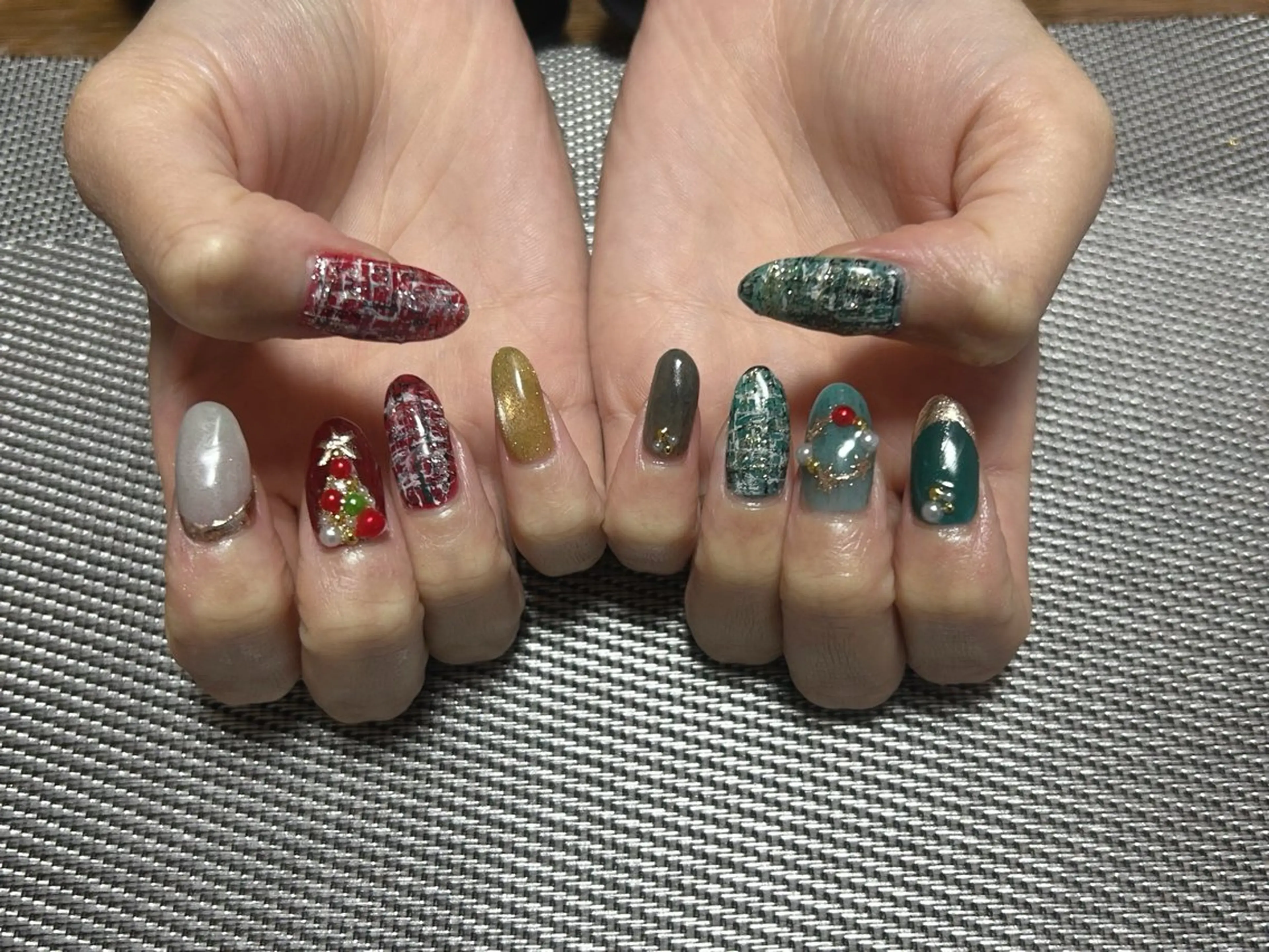 ネイル 冬ネイル クリスマス ハンドネイル i nailのネイルデザイン