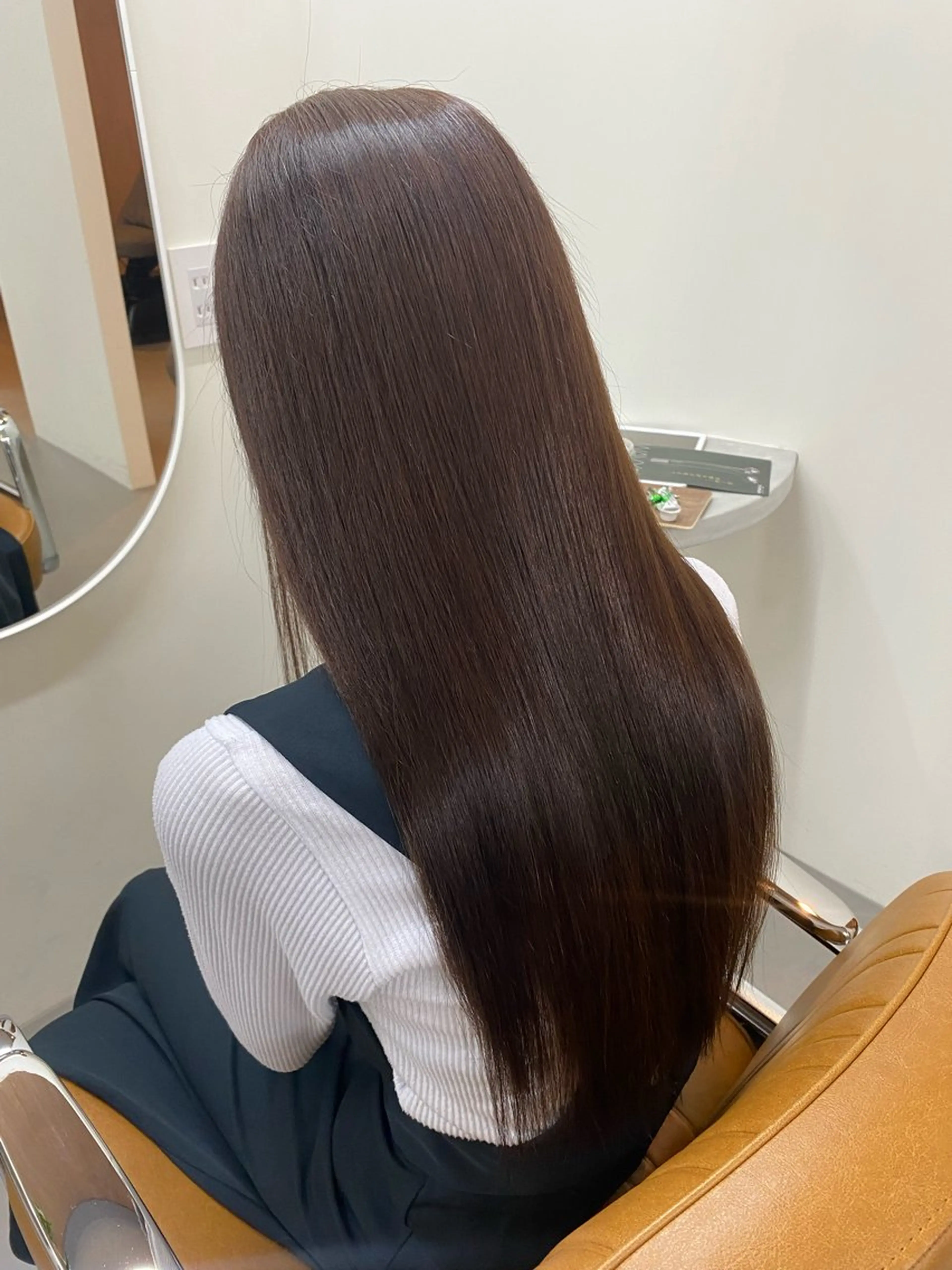 カラー ブラウンカラー くすみブラウン fab.所属・檜 果歩のヘアスタイル