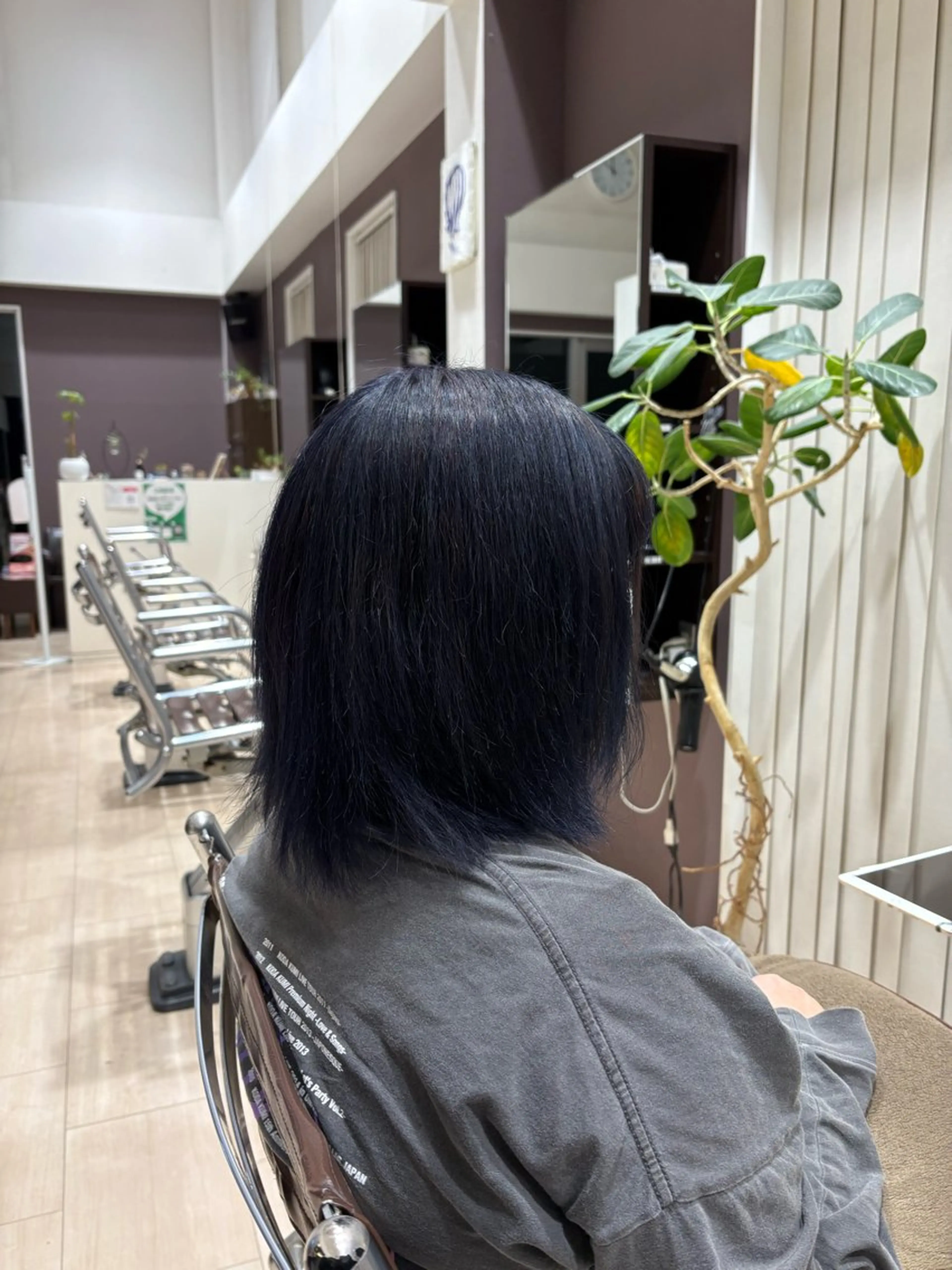 ショート カラー 三浦 航平のヘアスタイル