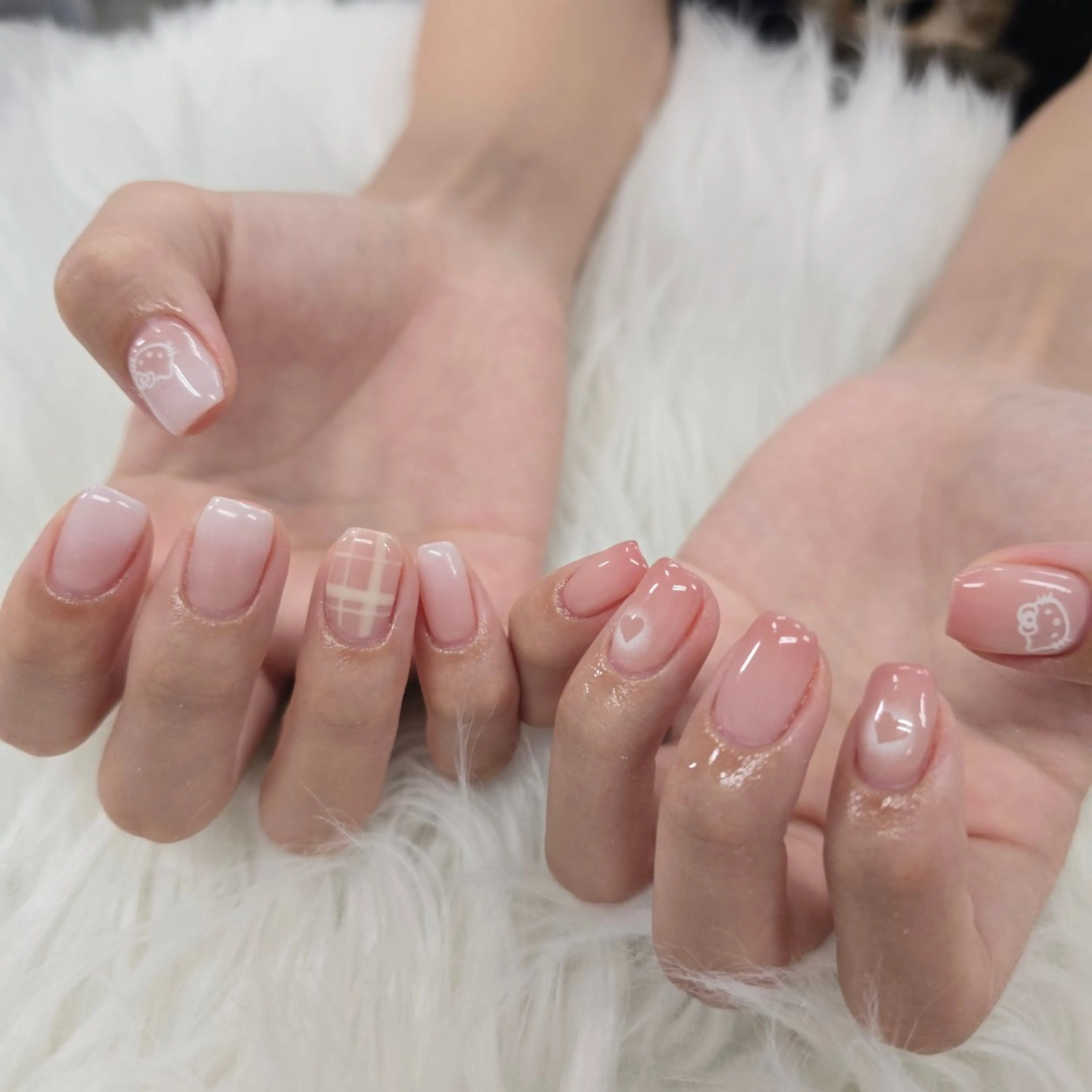 ネイル ハンドネイル SHION  のネイルデザイン