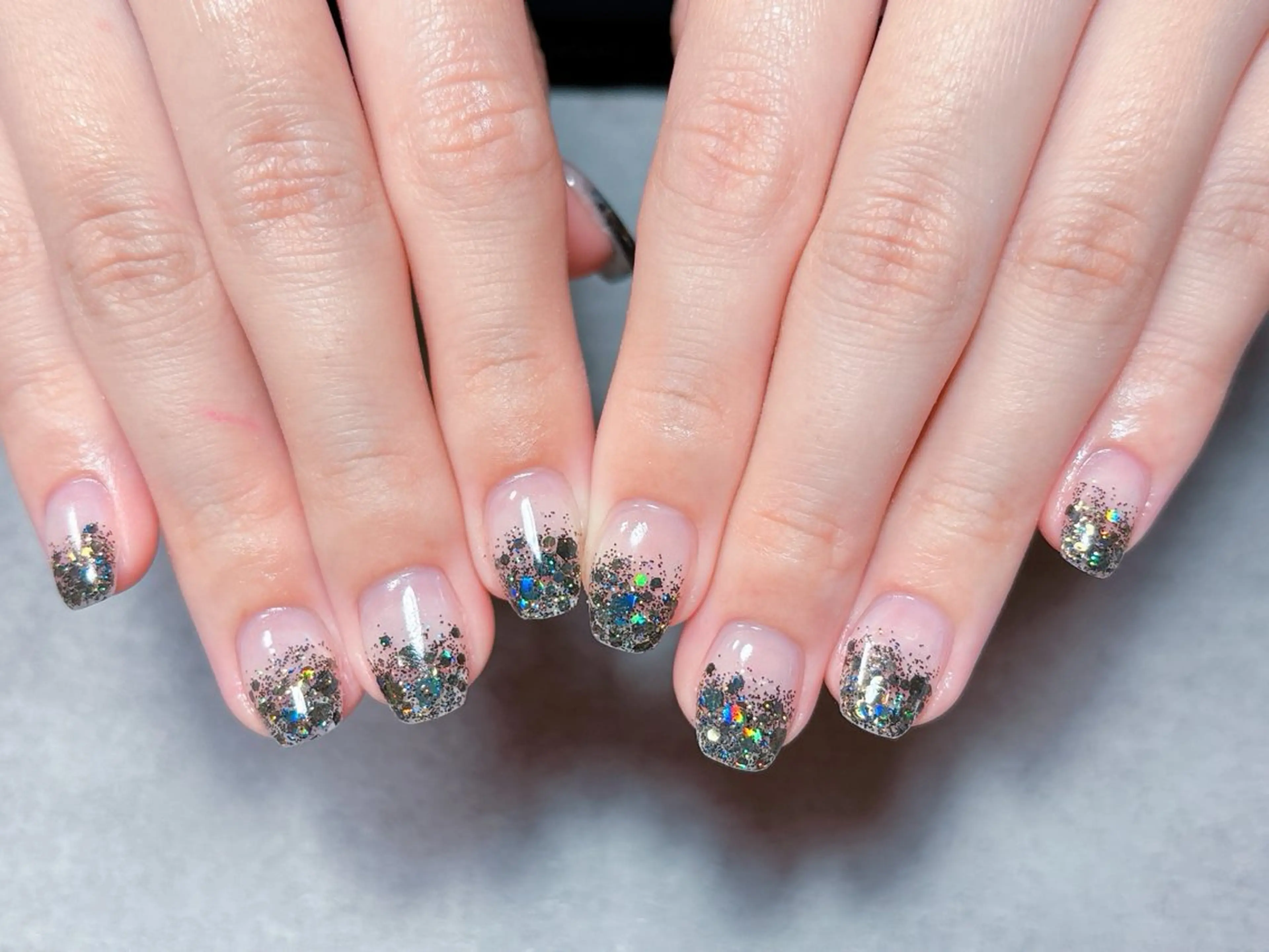 ネイル 桜ネイル フラワーネイル グラデーション ラメ(グリッター) ラメグラデーション ハンドネイル ハンドケア ゆ か_Nails💫のネイルデザイン