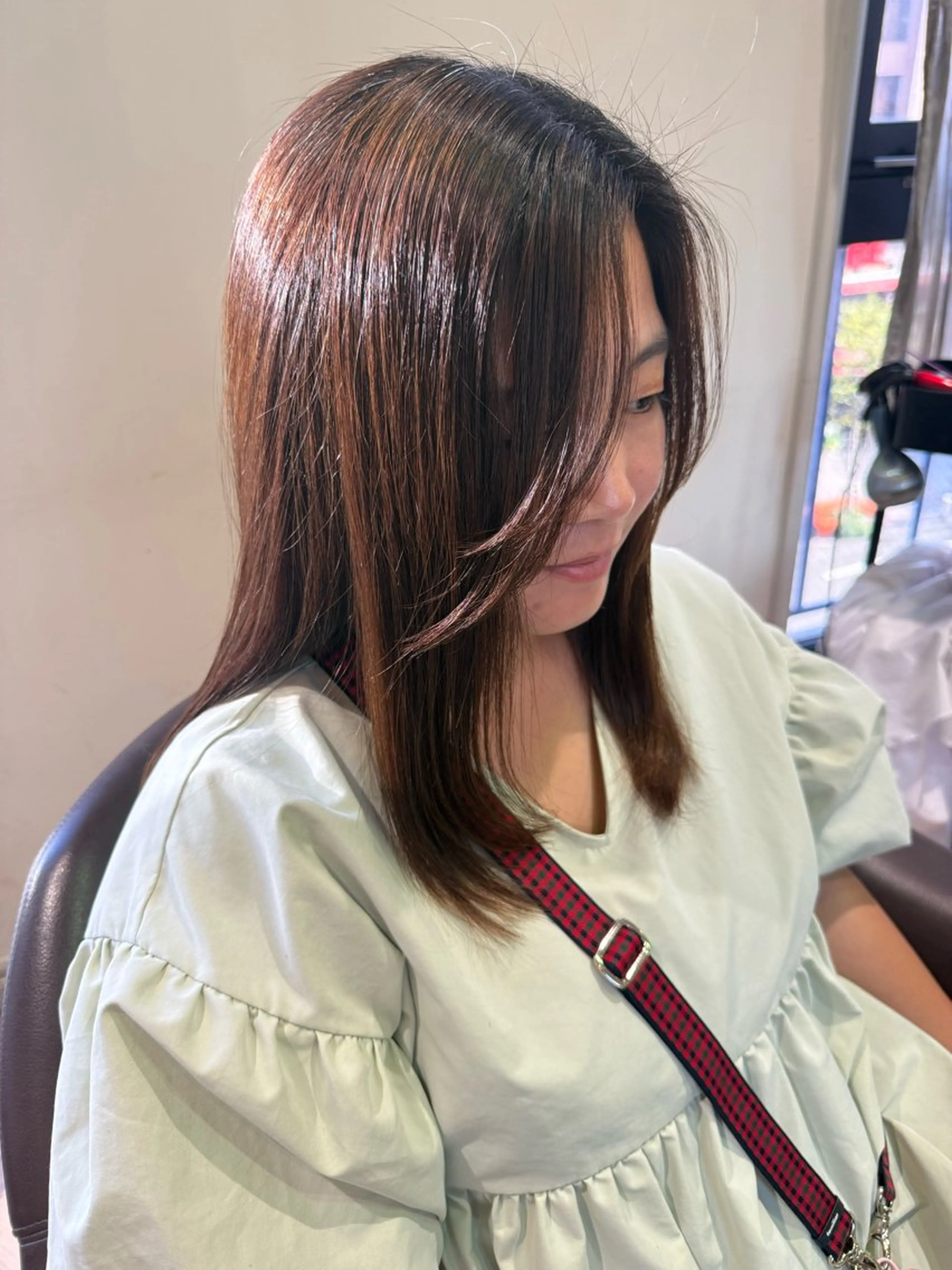 セミロング レイヤーカット 溝口 槙里也のヘアスタイル