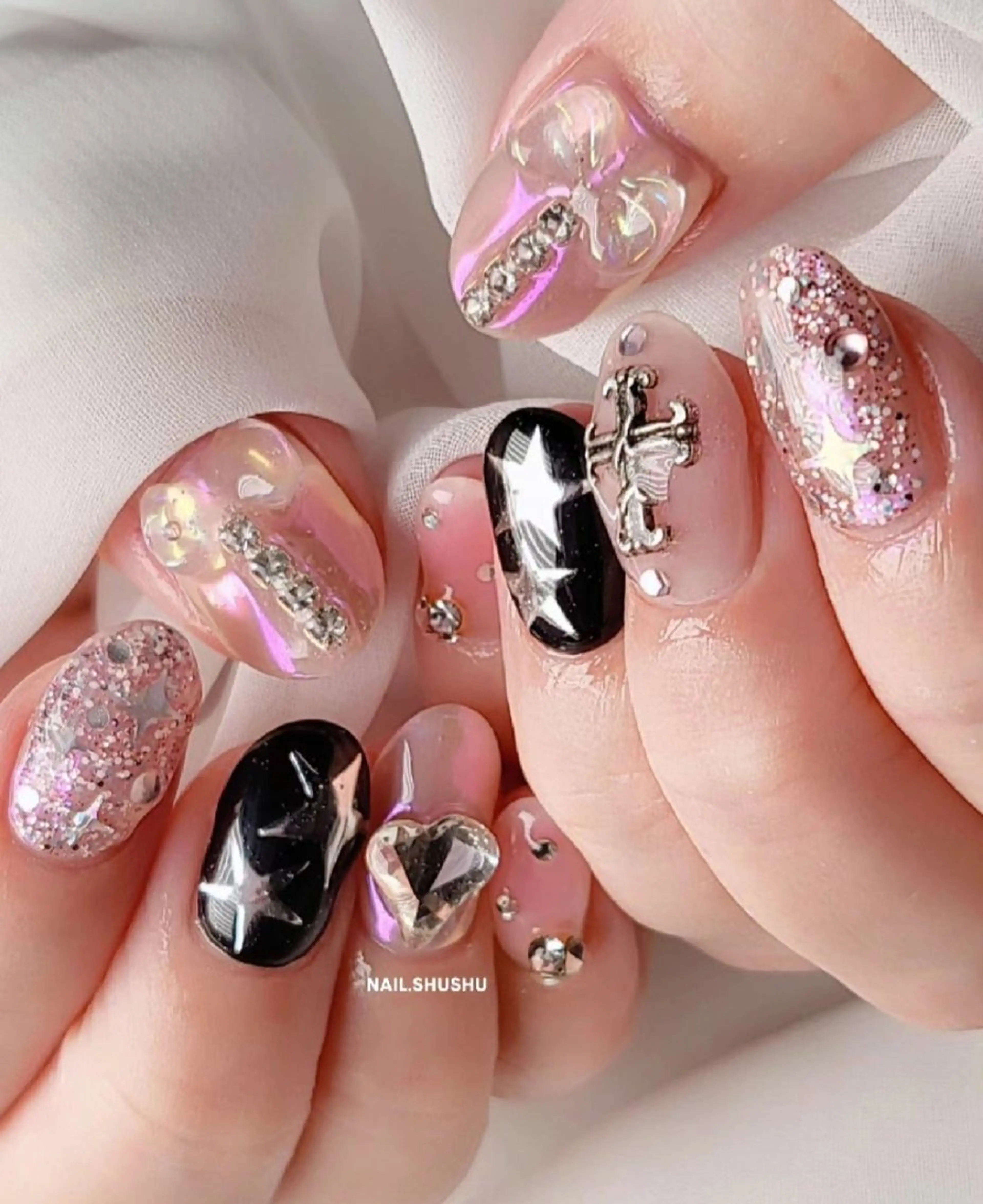 ネイル 持ち込み ニュアンスネイル ワンカラーネイル シンプルネイル 3dパーツ/流行り 👧shushu❤️のネイルデザイン