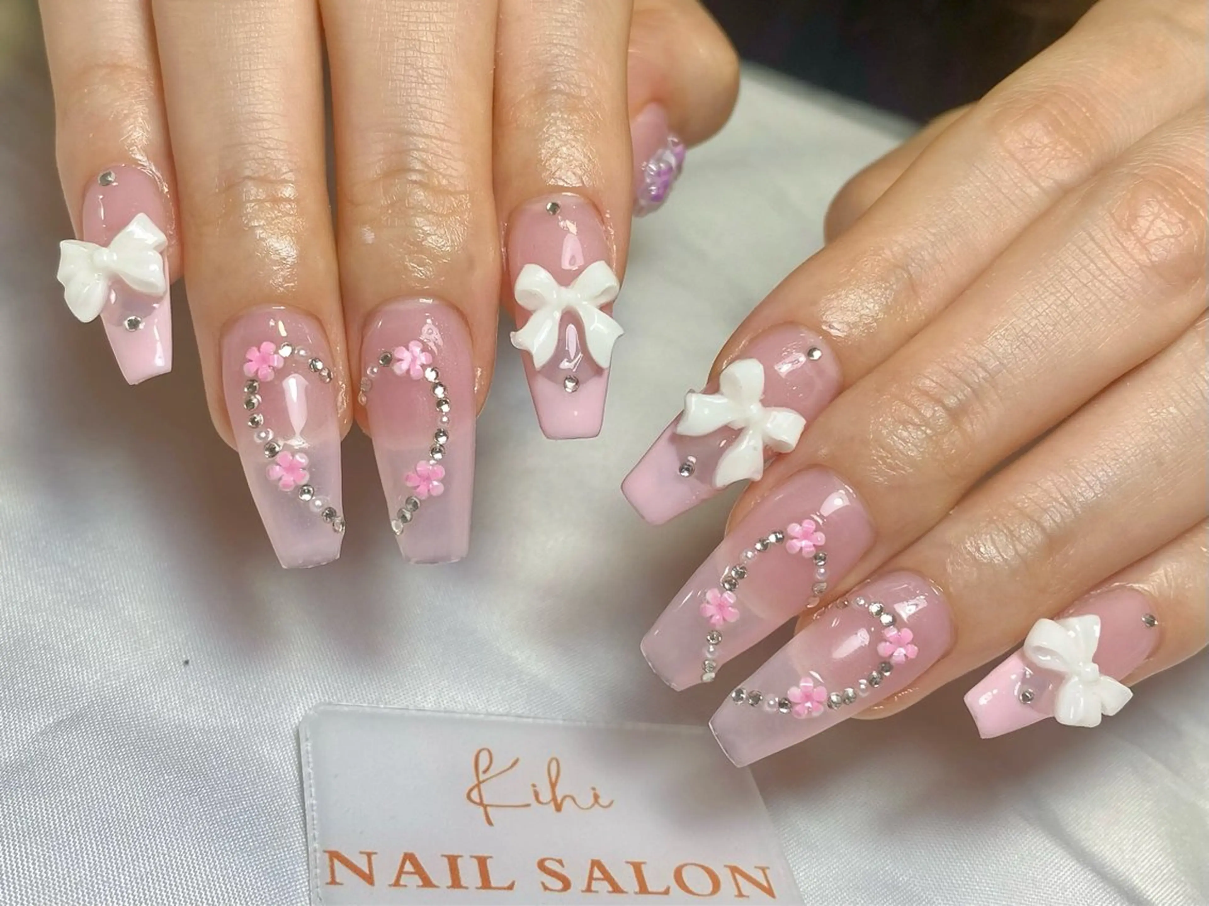 ネイル アートネイル フレンチネイル ジェルネイル グラデーション 韓国ネイル ハンドネイル 💕鈴木ユリ パラジェル/オフ無料のネイルデザイン