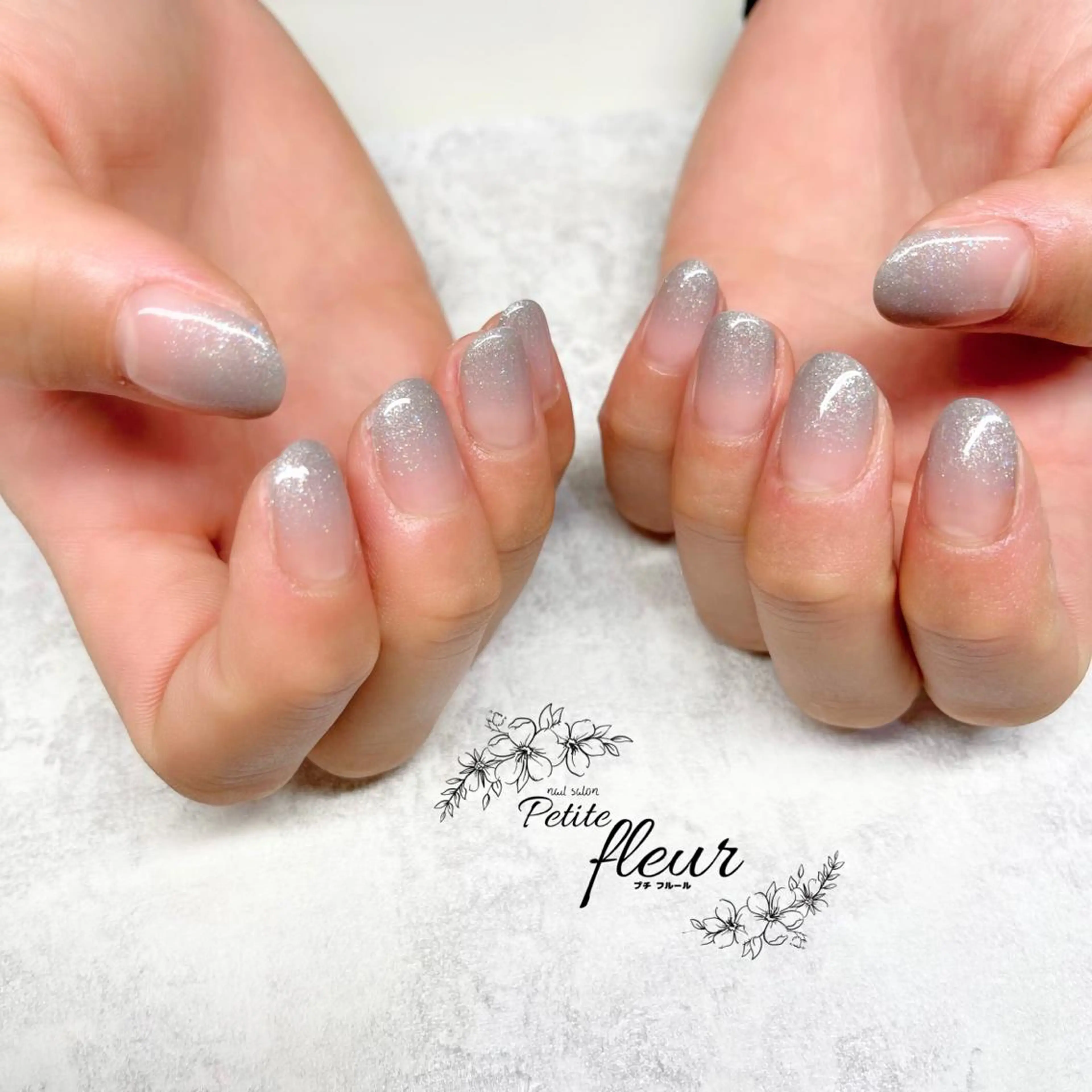 ネイル グラデーション ラメ(グリッター) ラメグラデーション ハンドネイル ❁⃘*。Petite fleur❁⃘*りさのネイルデザイン