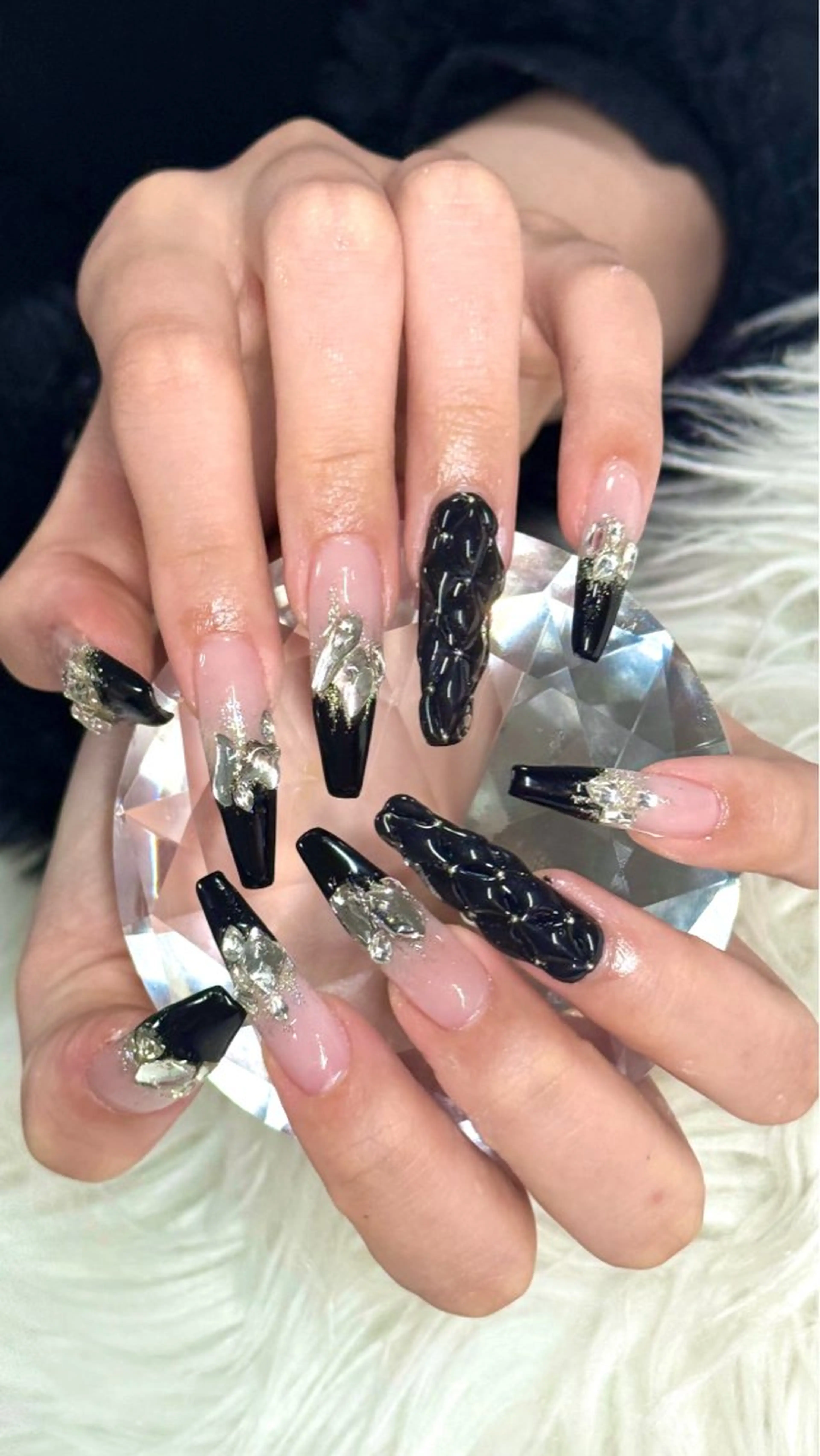 ネイル ハンドネイル ルシイ🎀新宿長さ 出しパーツ専門店のネイルデザイン