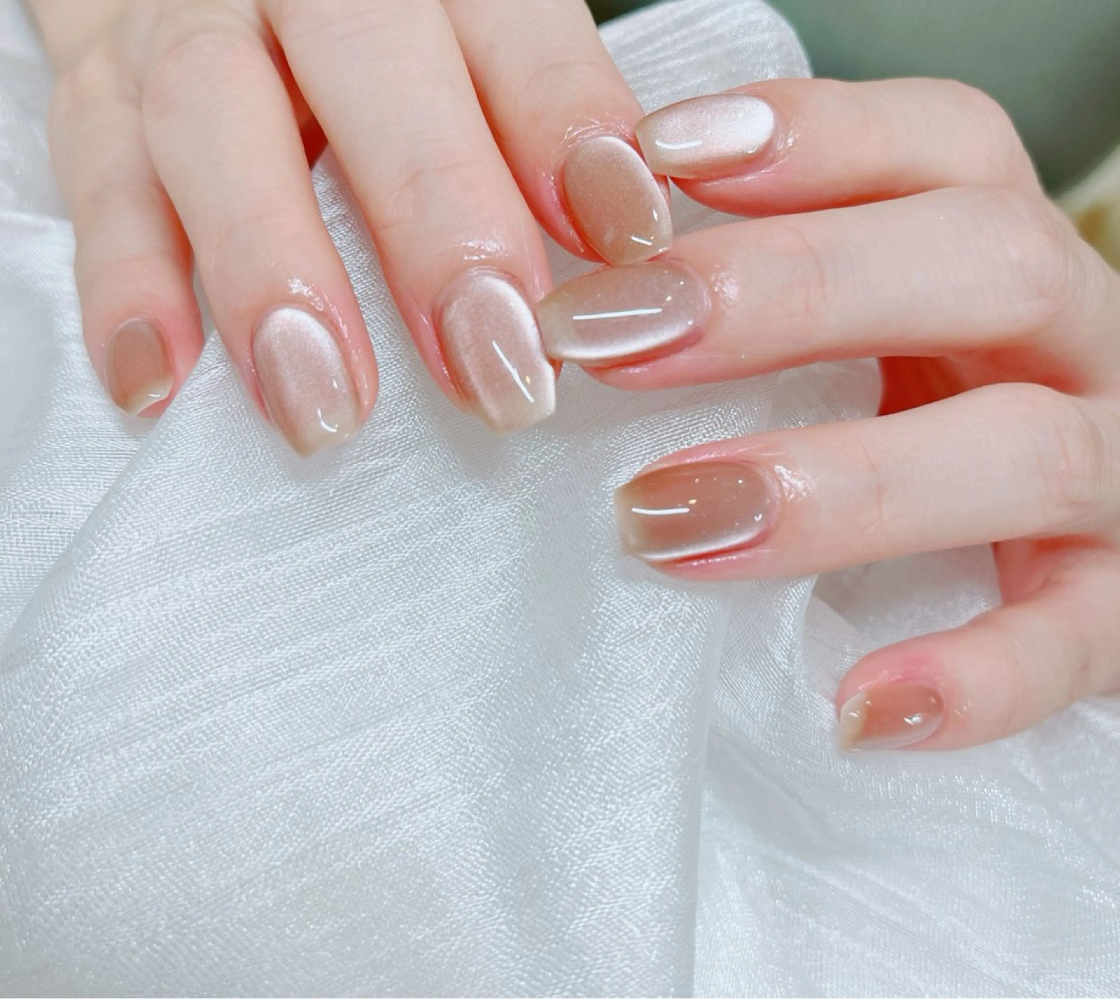 ネイル マグネットネイル ハンドネイル Floria nail salonのネイルデザイン