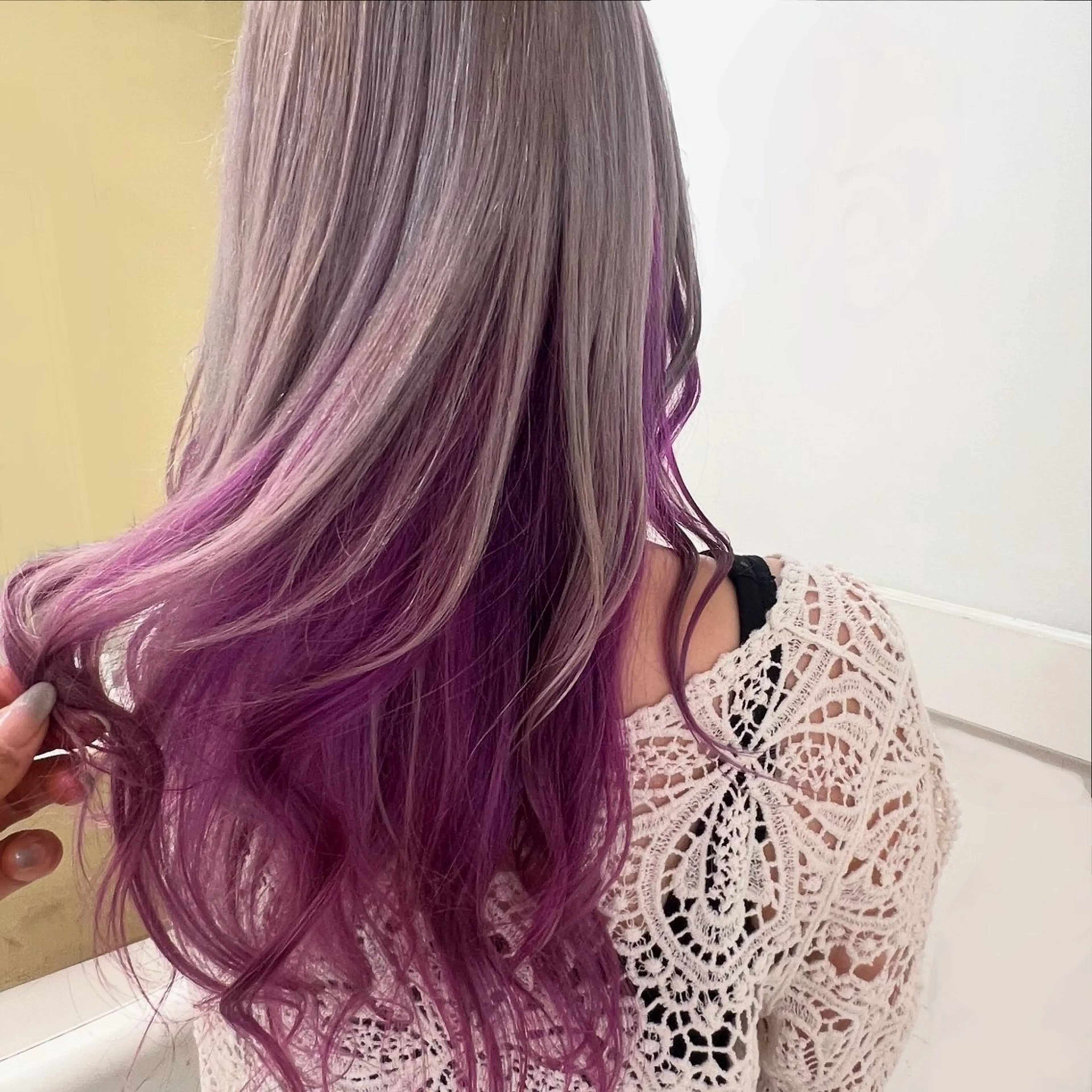 カラー SALOWIN神戸三宮所属・山崎 美奈のヘアスタイル