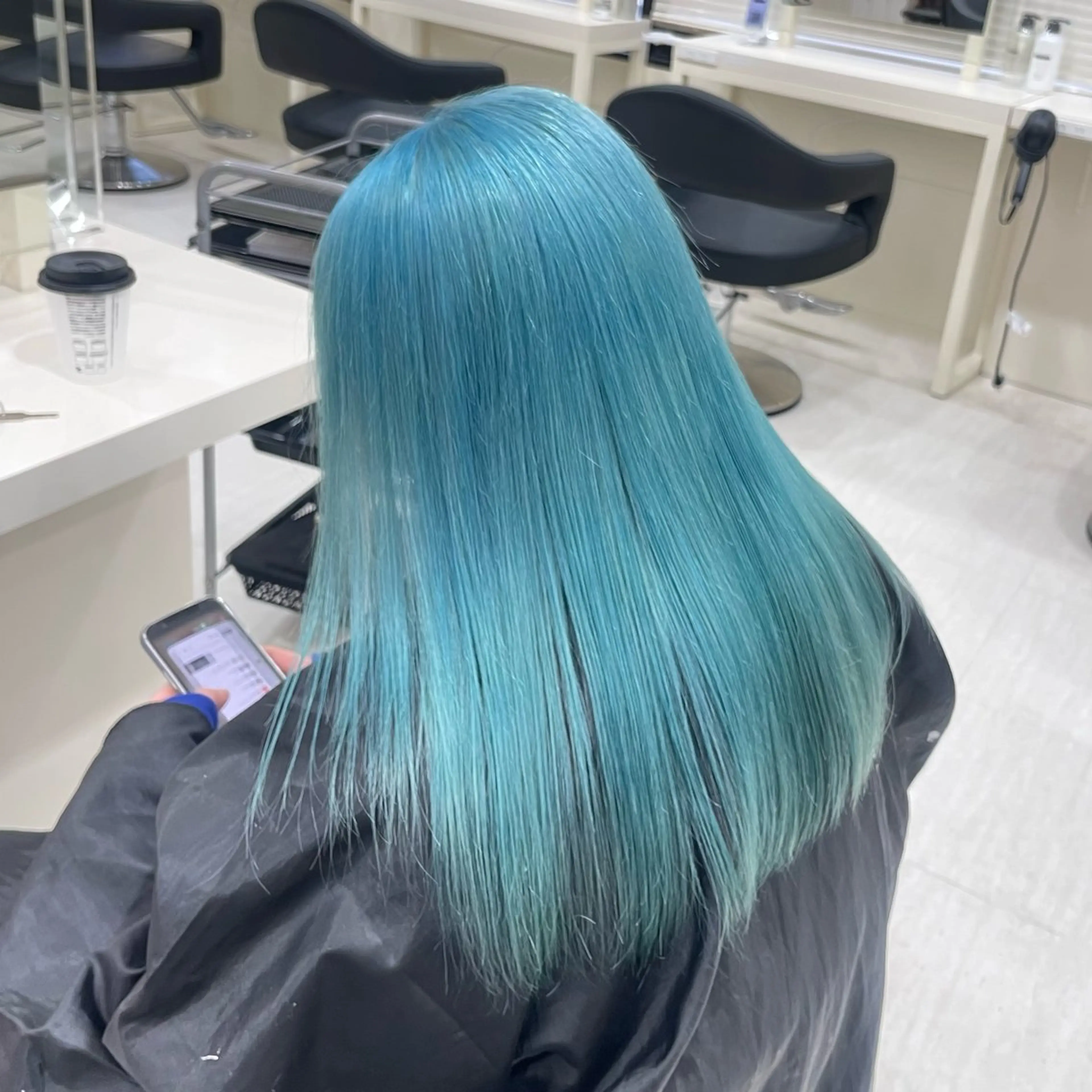 ロング ️🫧 AINE 🫧ハイトーンカラーのヘアスタイル