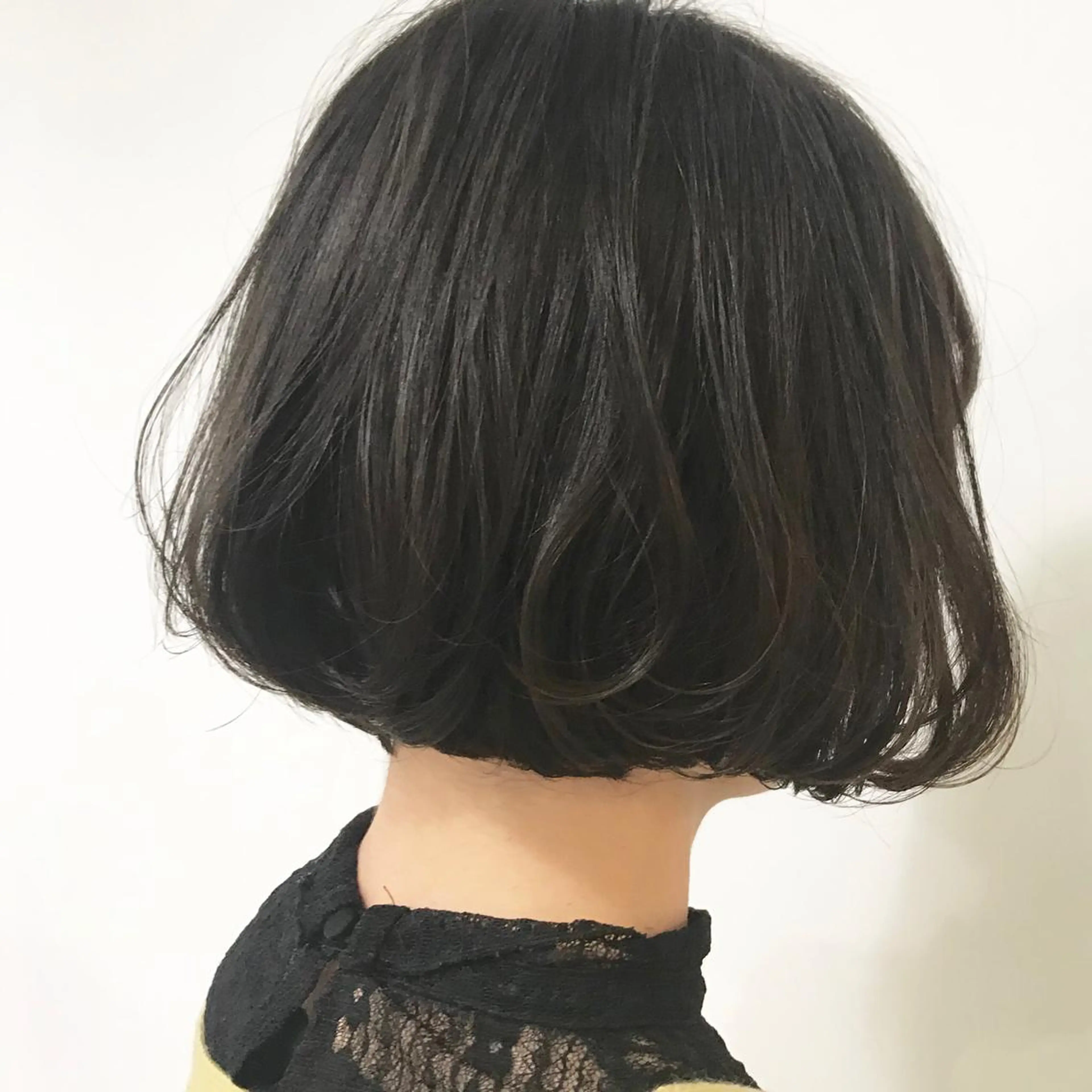 ショート いけだ　ひかり ハイライトくびれヘアのヘアスタイル