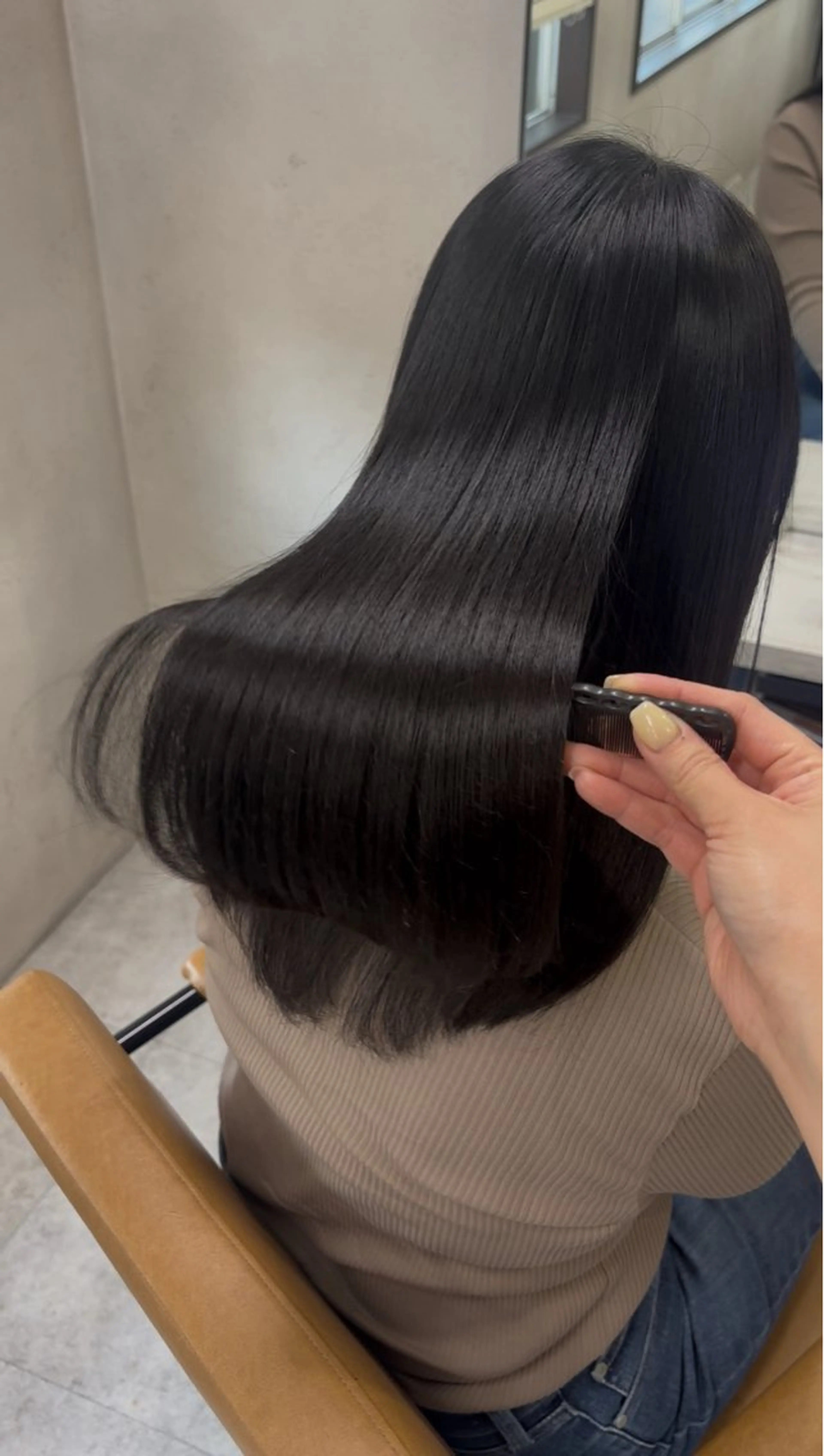 ロング パーマ カット 縮毛矯正 🪽髪質改善ストレー ト🤍美羽🤍のヘアスタイル