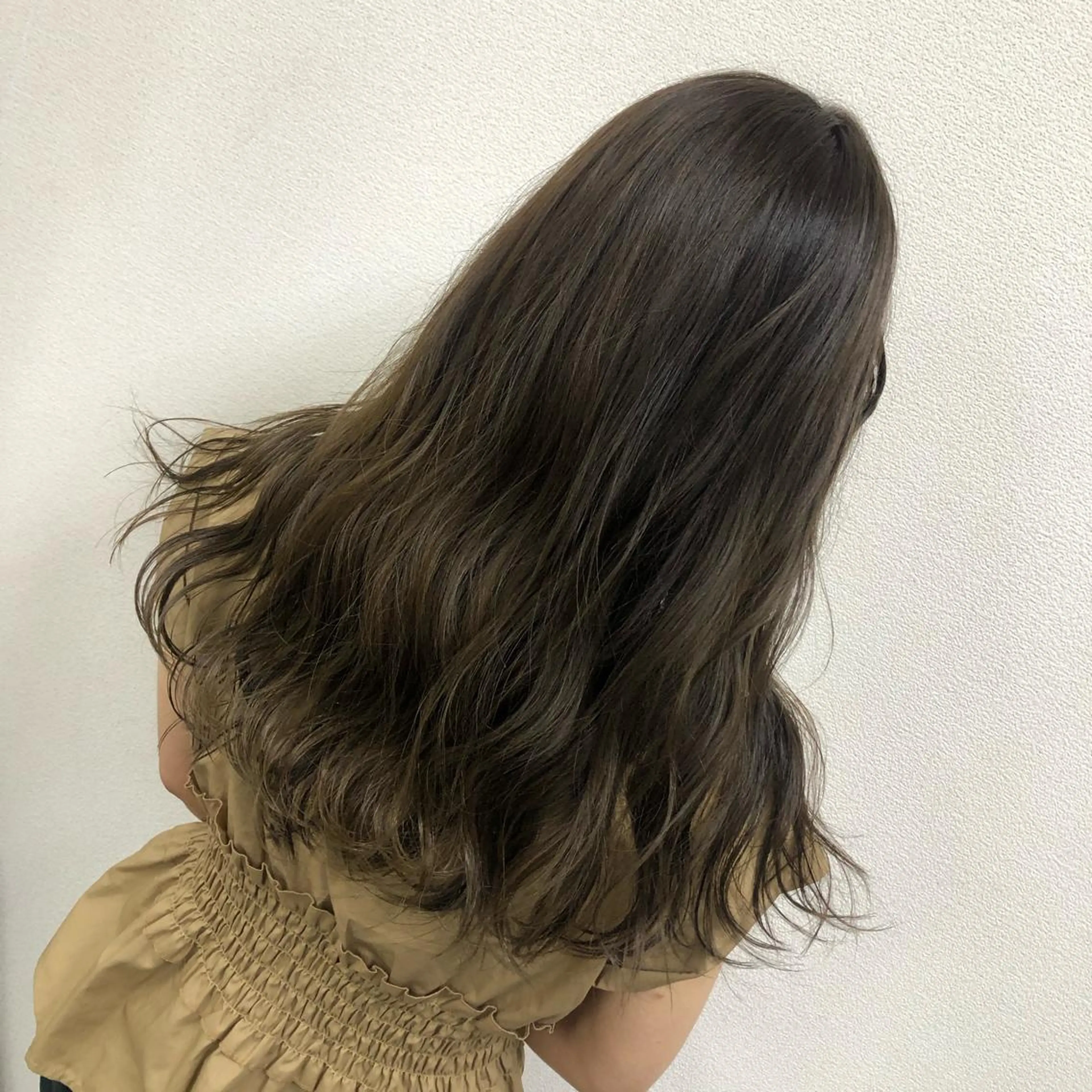 ロング カット ヘアカラー L.C.E心斎橋WEST所属・野上 綾香のヘアスタイル
