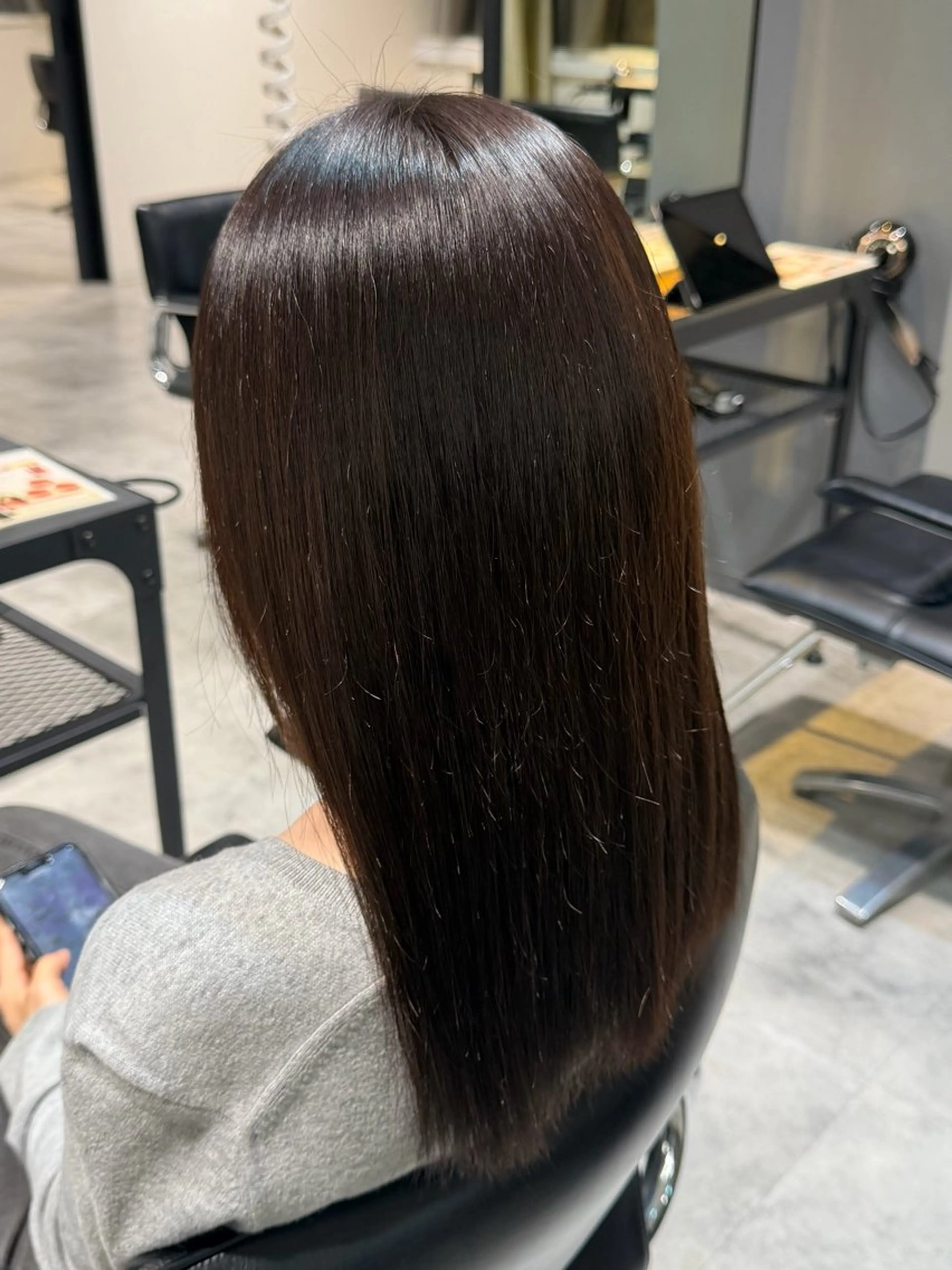 カラー 吉田 莉子のヘアスタイル