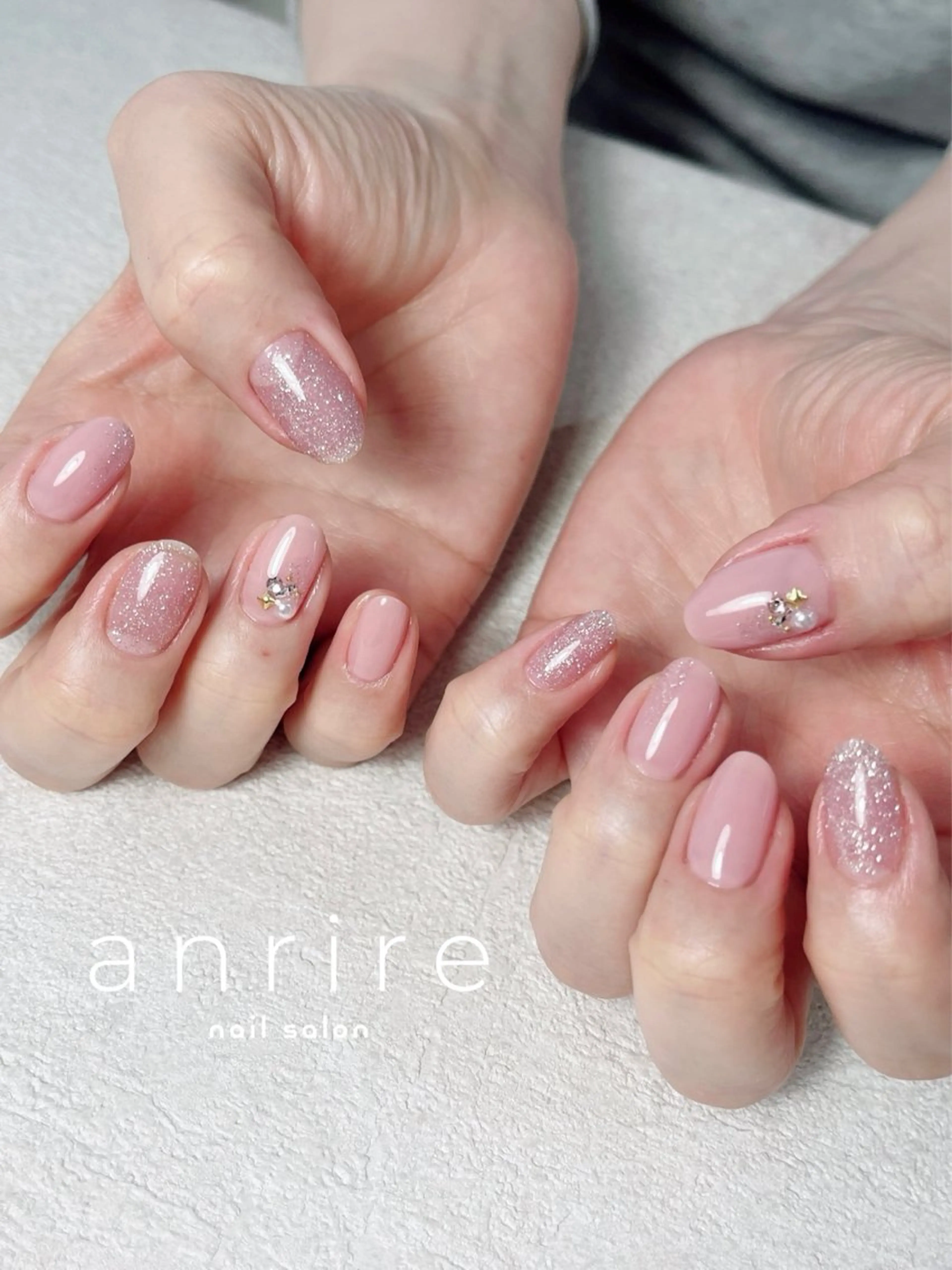 ネイル フラッシュネイル ジェルネイル キラキラネイル パラジェル ピンク ハンドネイル nail salon anrire〜アンリール〜所属・nailsalon anrireのネイルデザイン