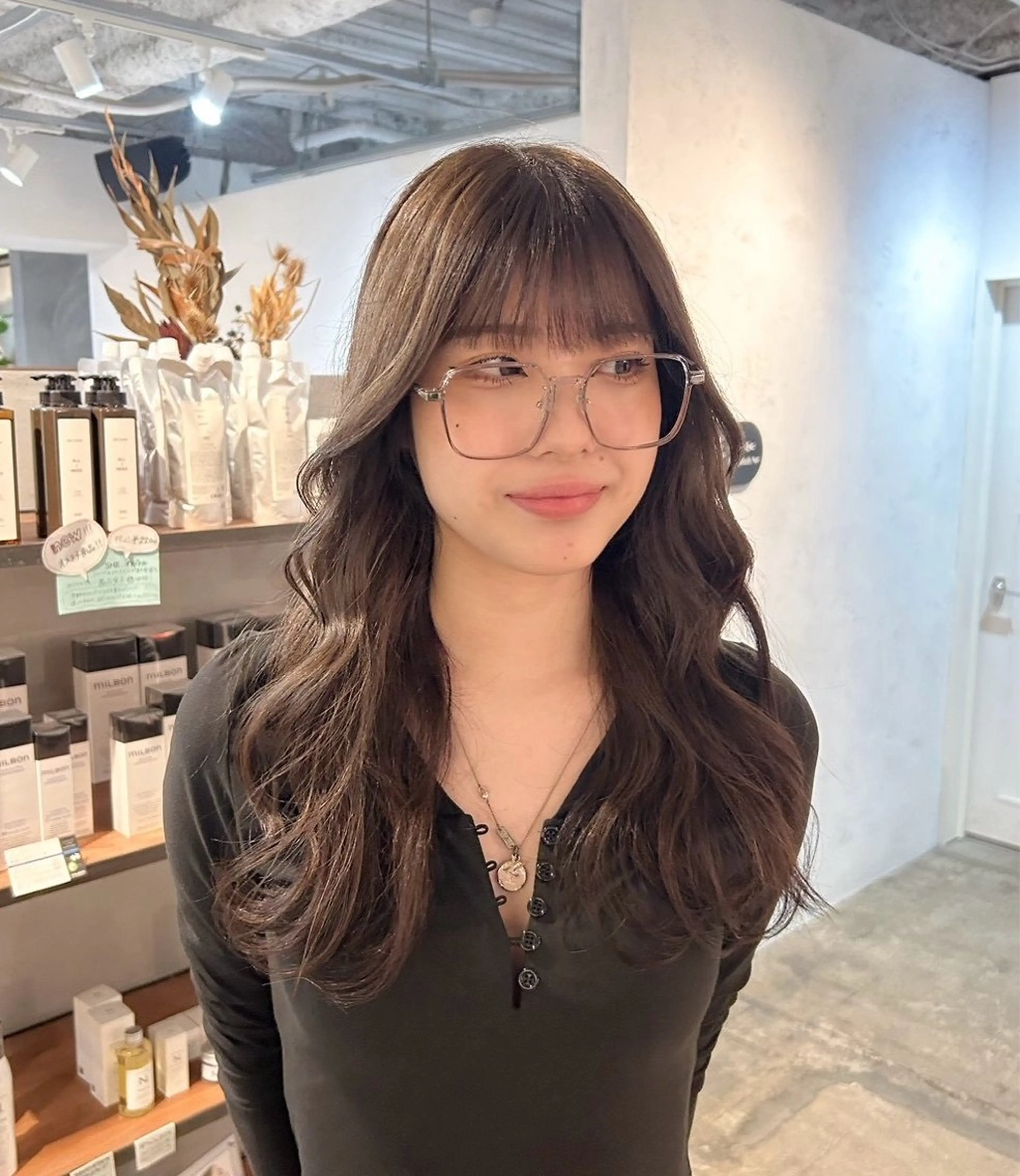 カラー she. momonoのマツエク・マツパデザイン