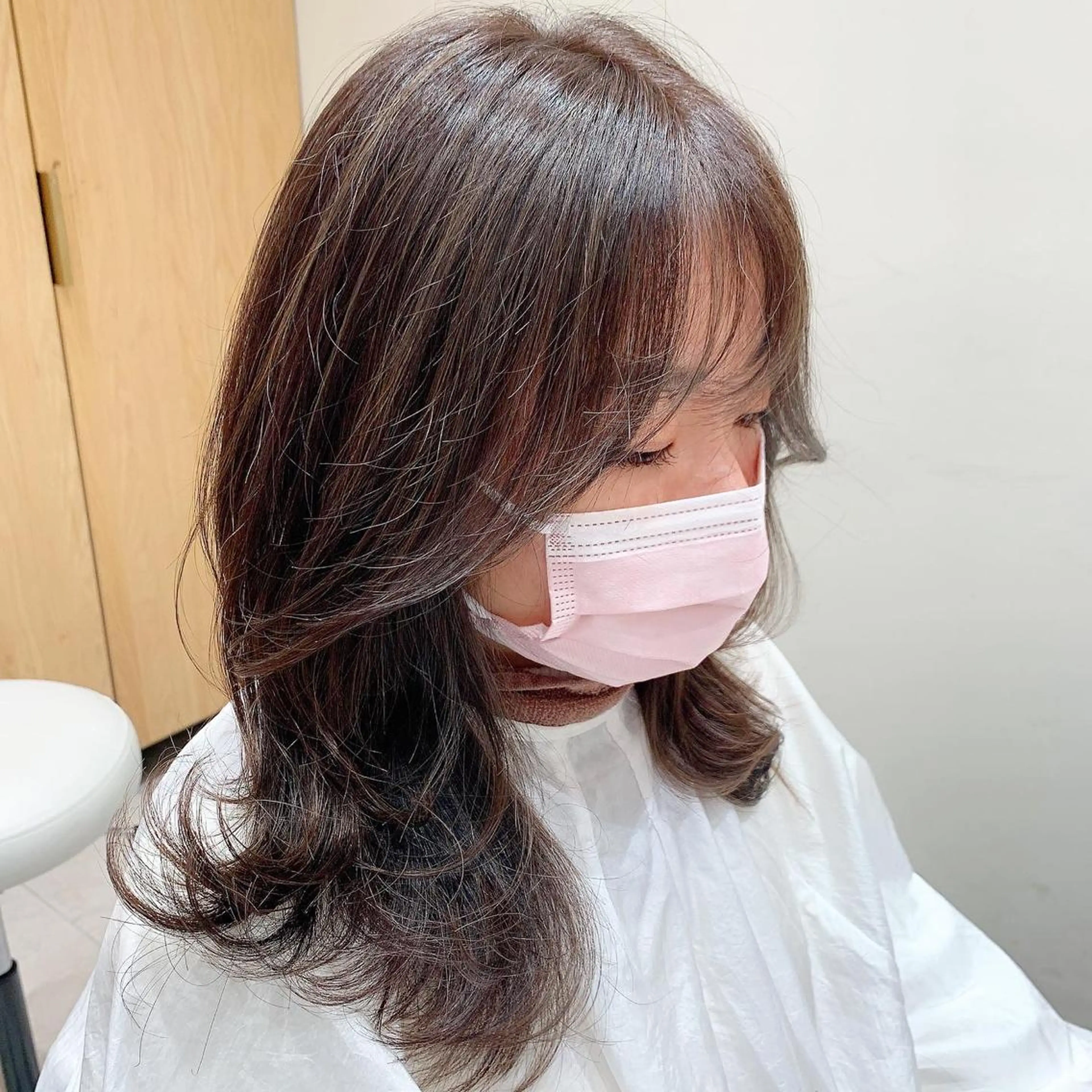 ミディアム レイヤー専門家 ダブルカラー修のヘアスタイル