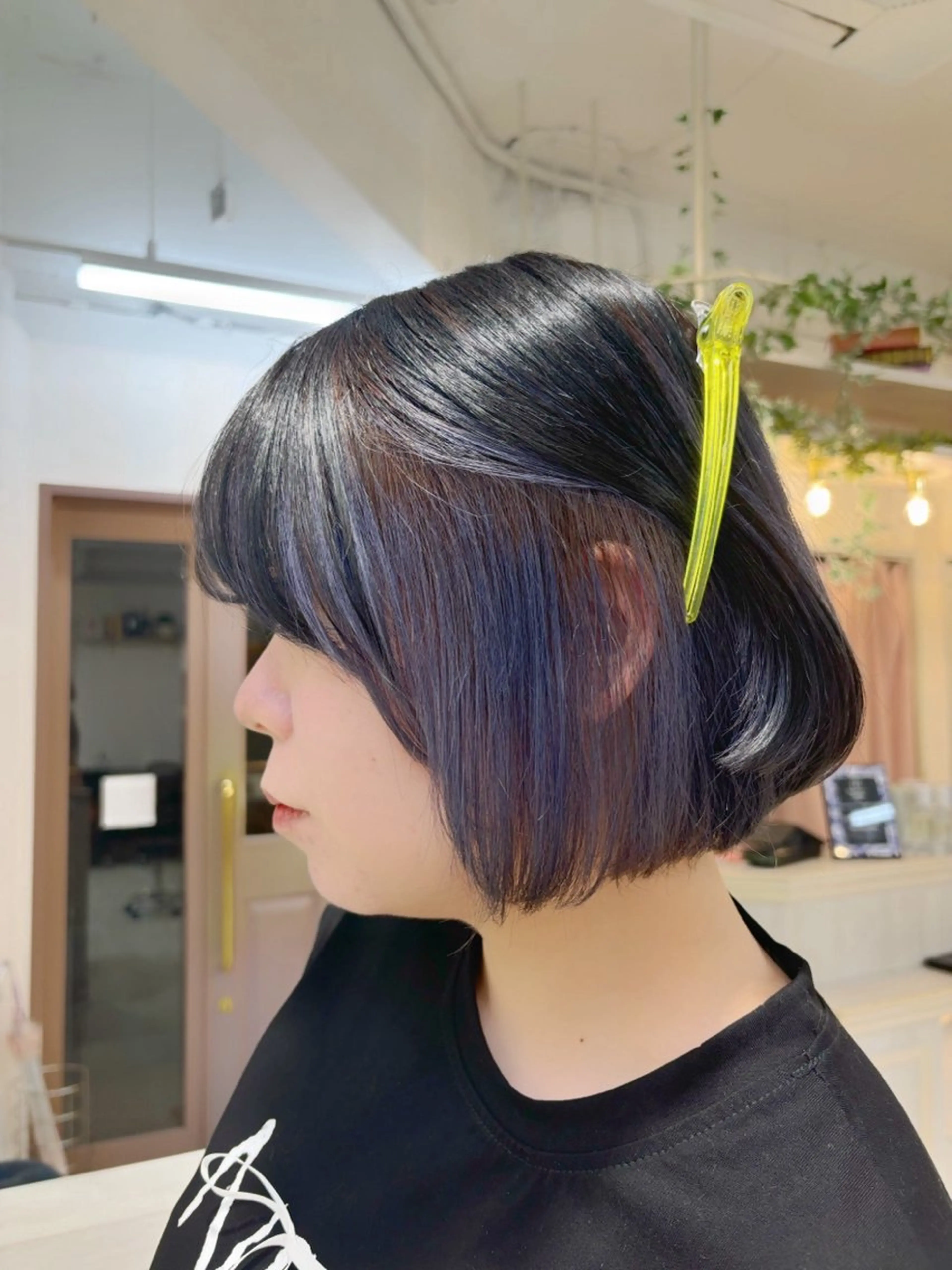 ショート カラー ヘアアレンジ ブリーチ ブルーカラー インナーカラー ラベンダーカラー 艶髪/髪質改善/ 松村きさらのヘアスタイル