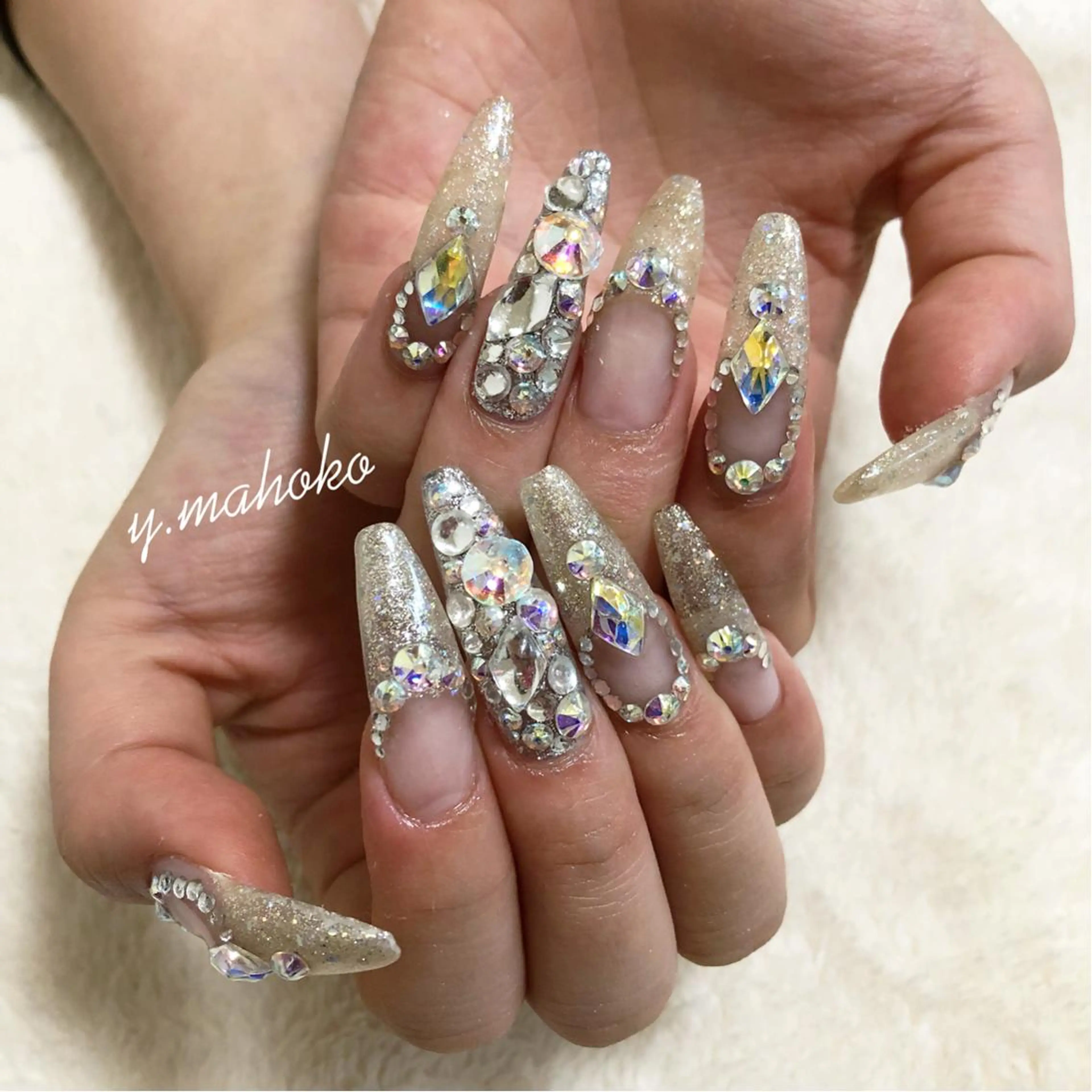 ロング ネイル フレンチネイル ハンドネイル She nail studio 原宿所属・パラジェル有/ スカルプ/mahoのネイルデザイン