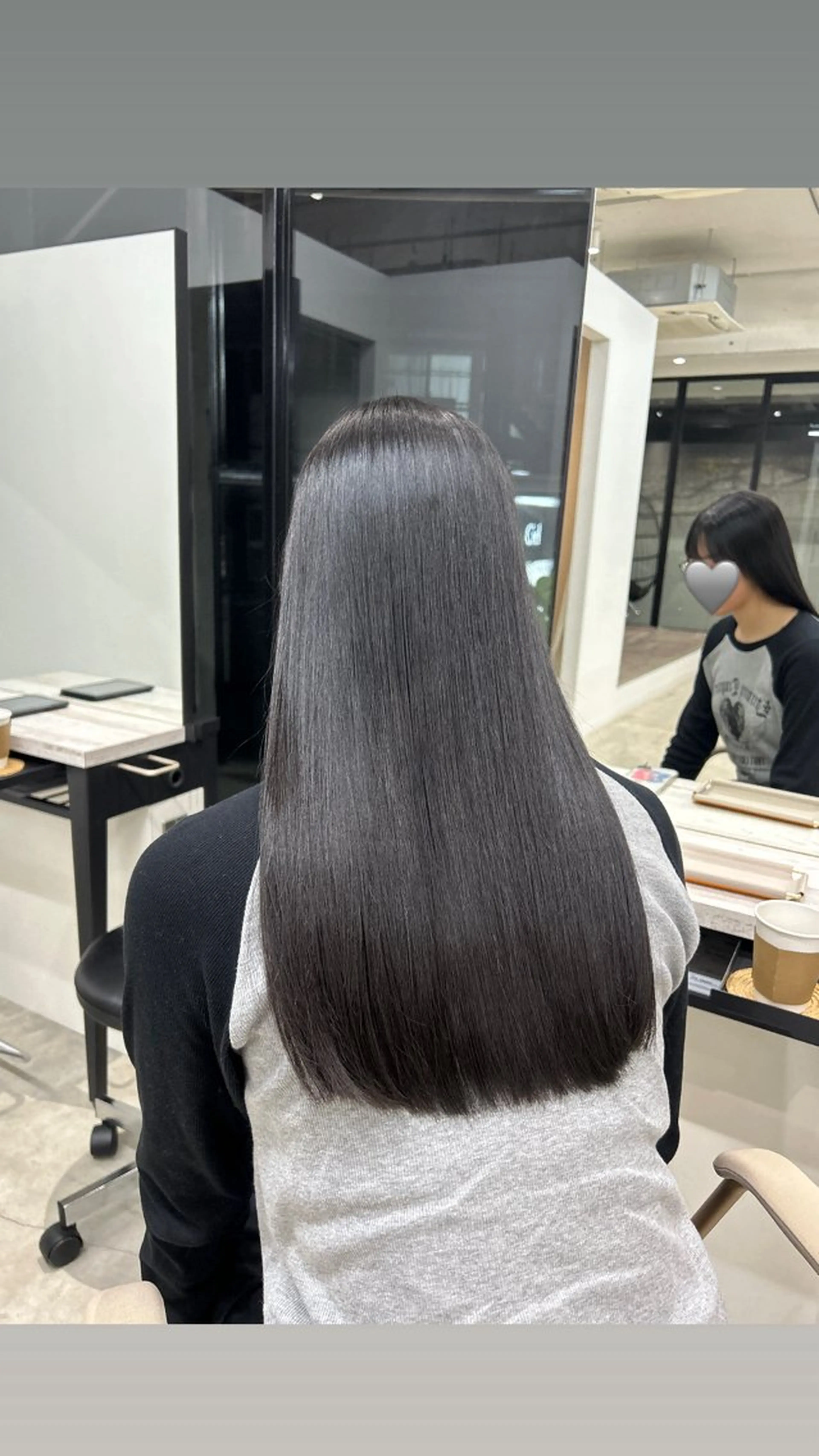 ロング 縮毛矯正 ayana /透明感カラー🤍のヘアスタイル