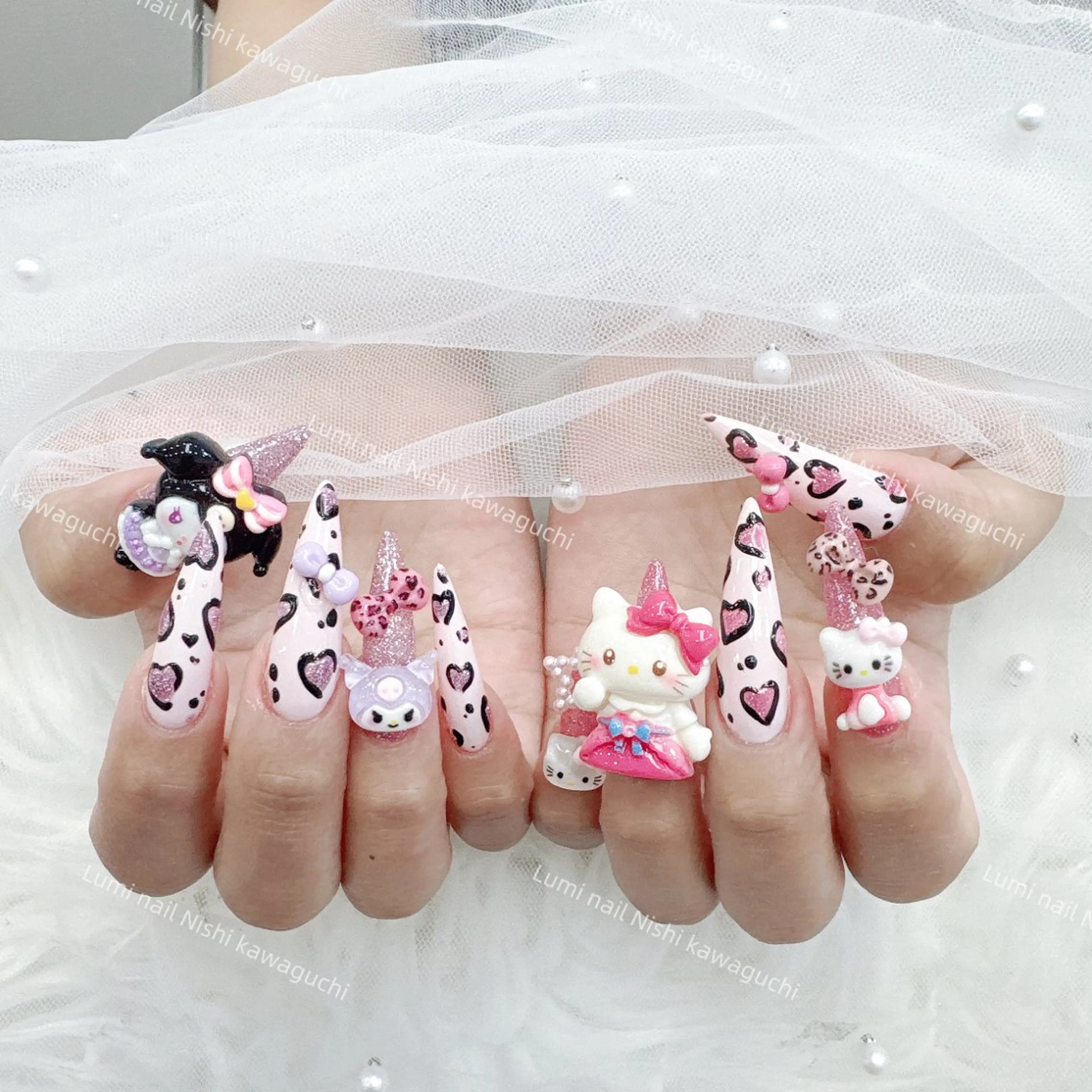 ネイル フットネイル ジェルネイル キラキラネイル オフィスネイル ピンク Lumiネイルサロン所属・Lumi Nail Salonのネイルデザイン