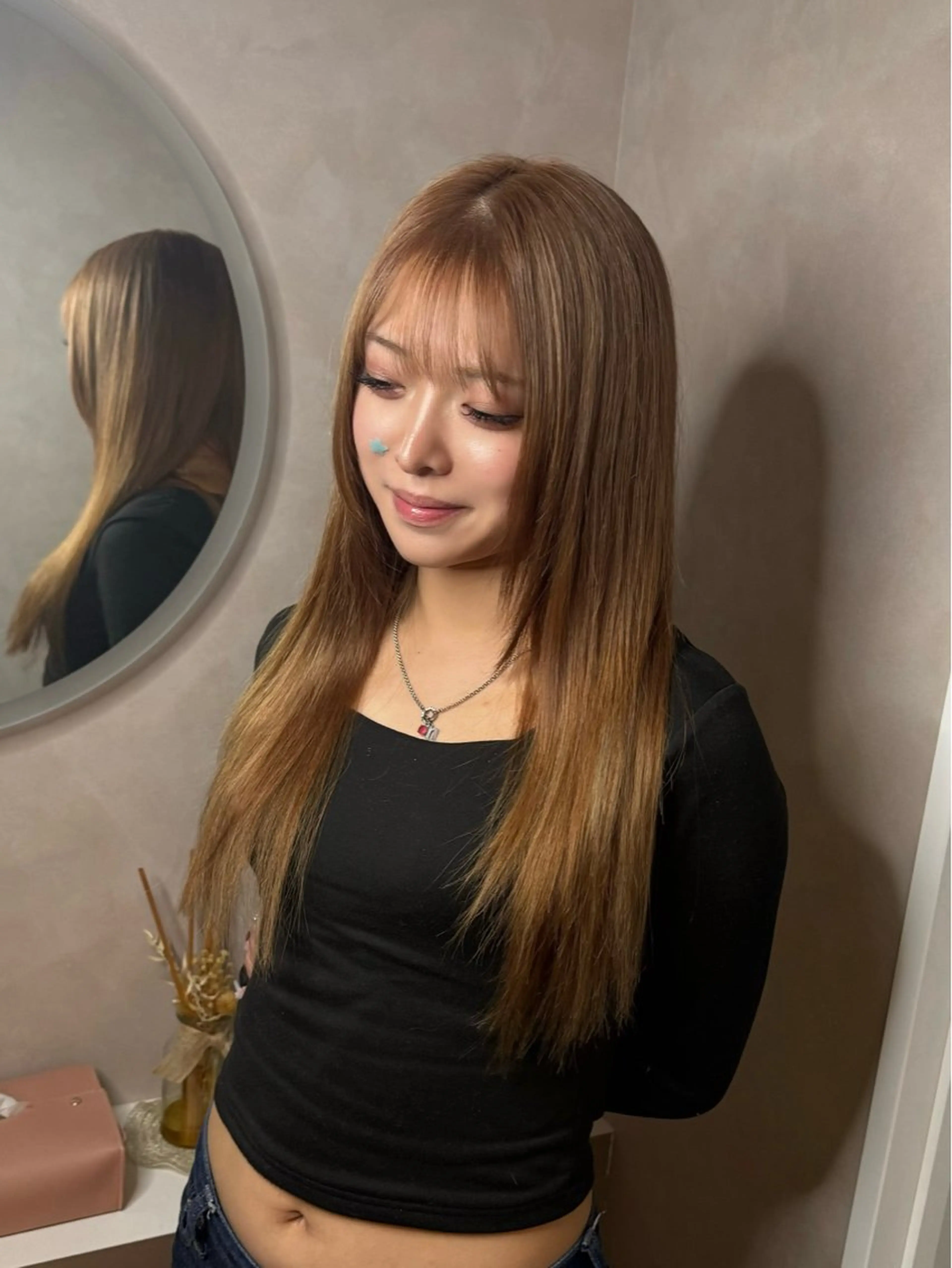 ロング カラー ベージュカラー ブリーチ ヘアカラー ヒナ子🦋 ブリーチカラーのヘアスタイル