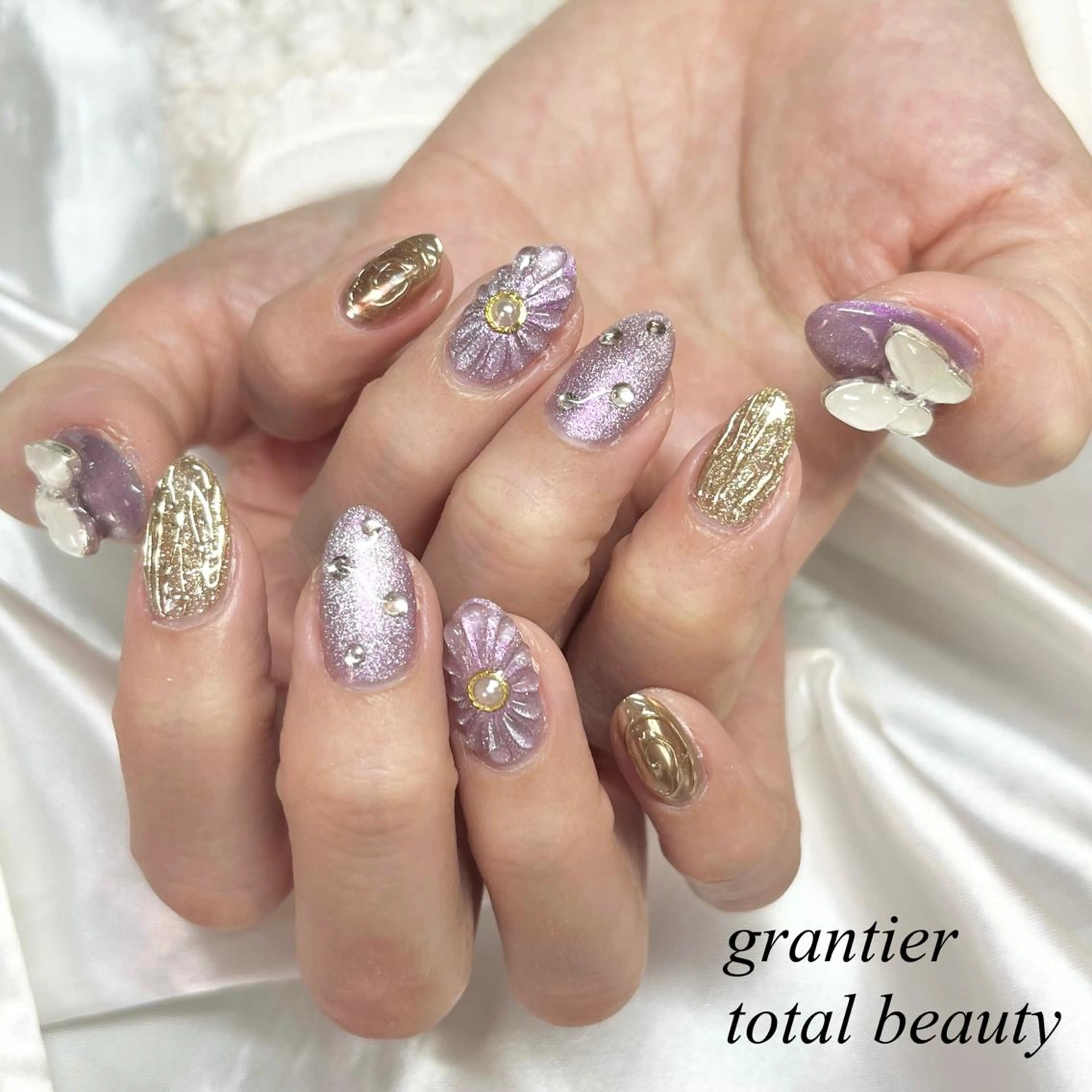 ネイル フラワーネイル 持ち込み ぷっくりネイル 春ネイル grantier beautyのネイルデザイン