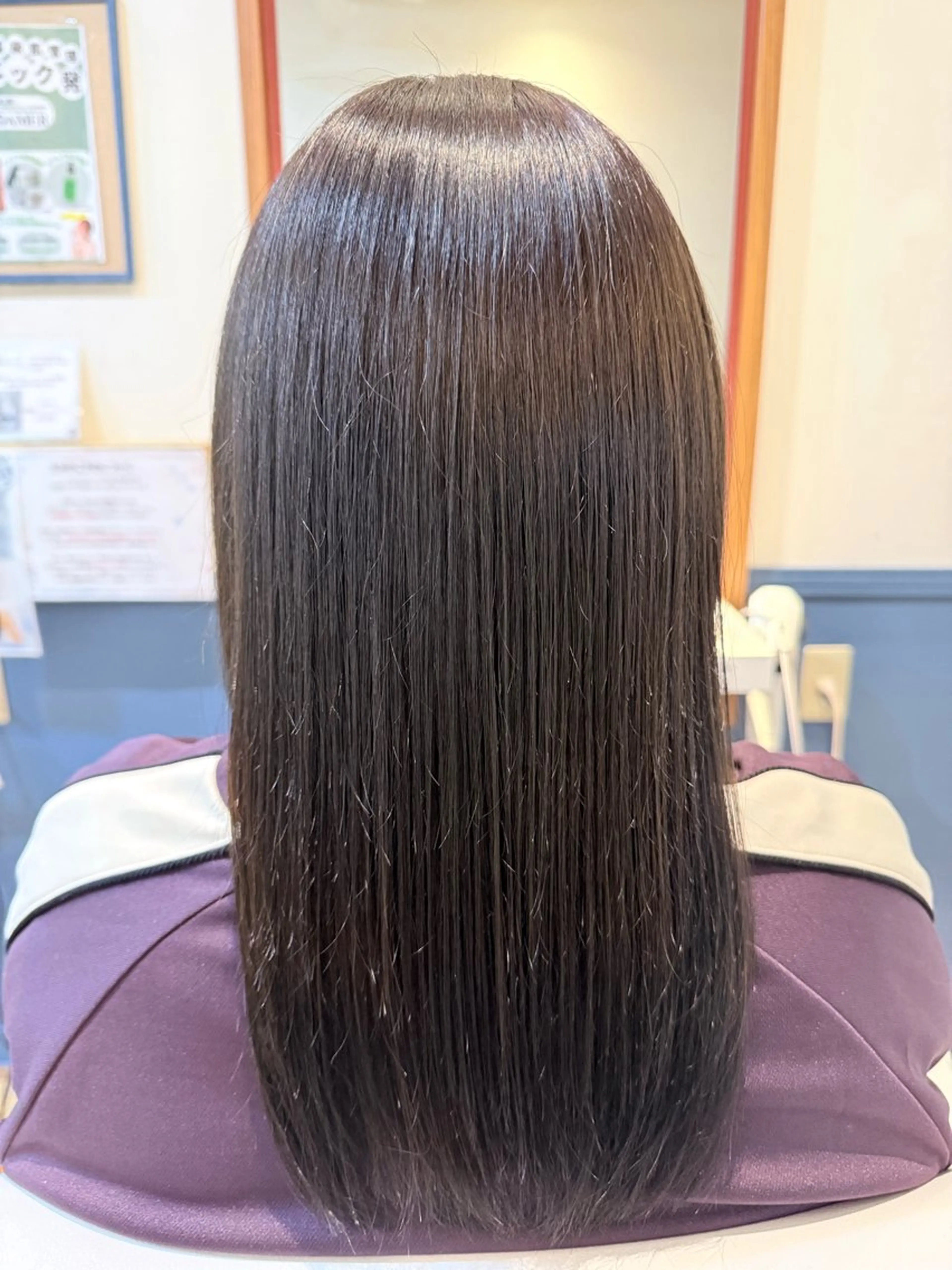 ロング ヘアカラー 芦原 愛弓のヘアスタイル