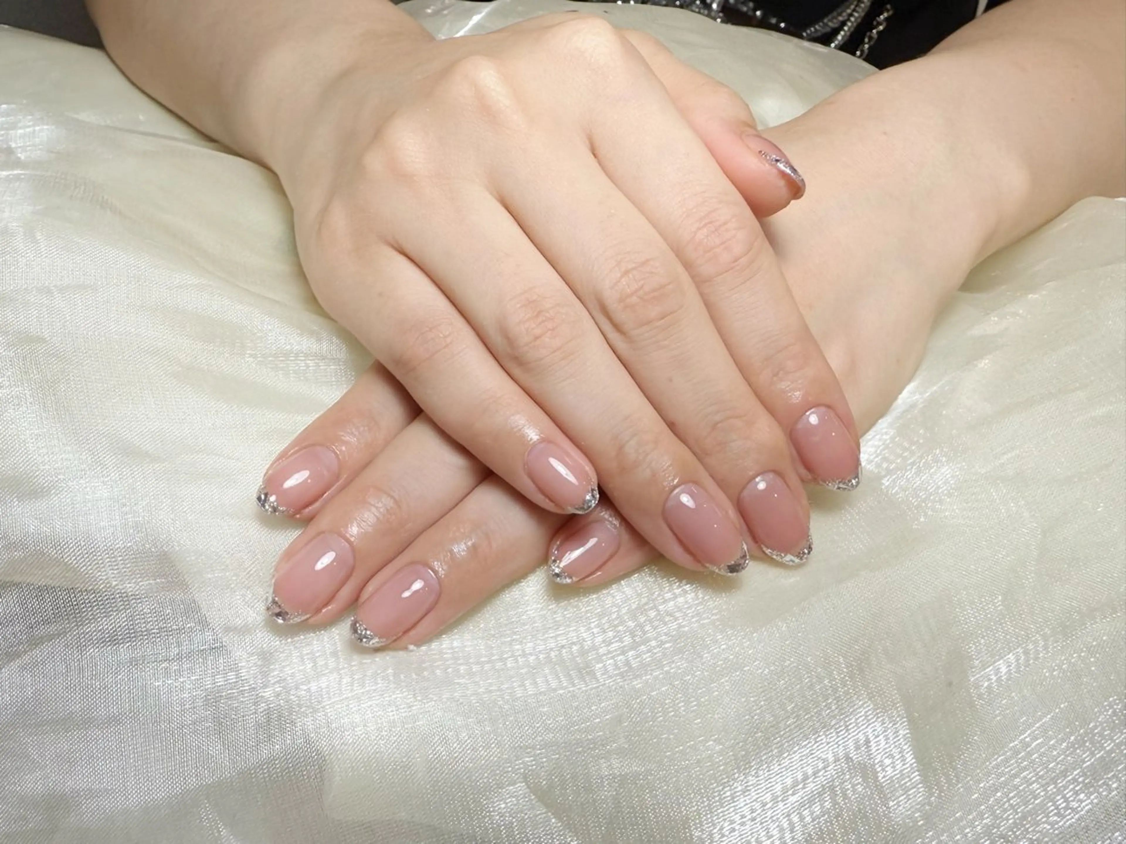 🫰練習モデル   🤗人気のガラスフレンチ♪【初回ソフトジェルオフ無料】の写真