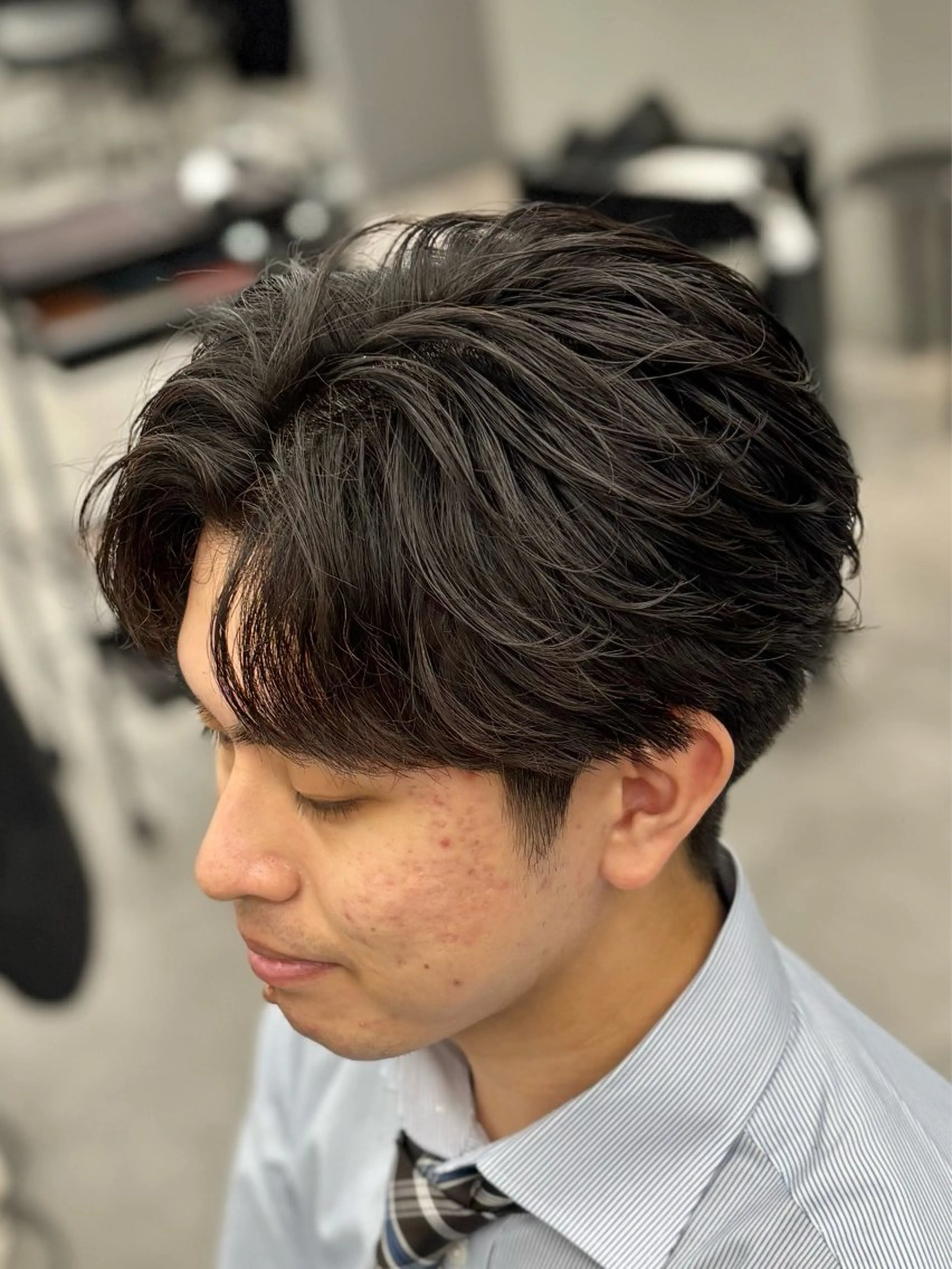 パーマ メンズ フェザーパーマ メンズパーマ カット パーマ 【ØVARL】🦁 メンズパーマ/レオのヘアスタイル